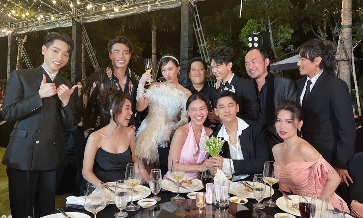 Đám cưới của Diệu Nhi và Anh Tú diễn ra trong sự chúc phúc của đông đảo người hâm mộ và đồng nghiệp