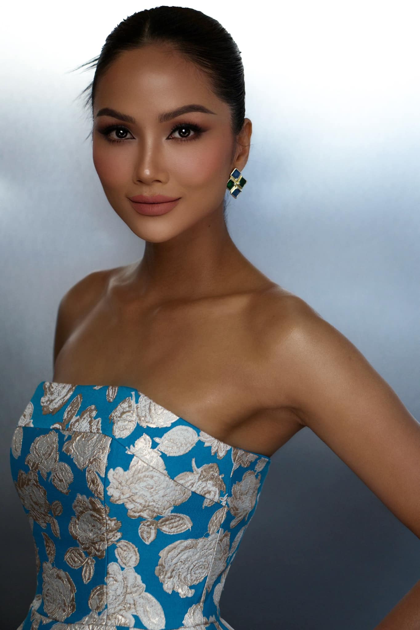 Ở độ tuổi 30, H'Hen Niê thường xuyên đối mặt với những tin đồn xoay quanh việc lập gia đình