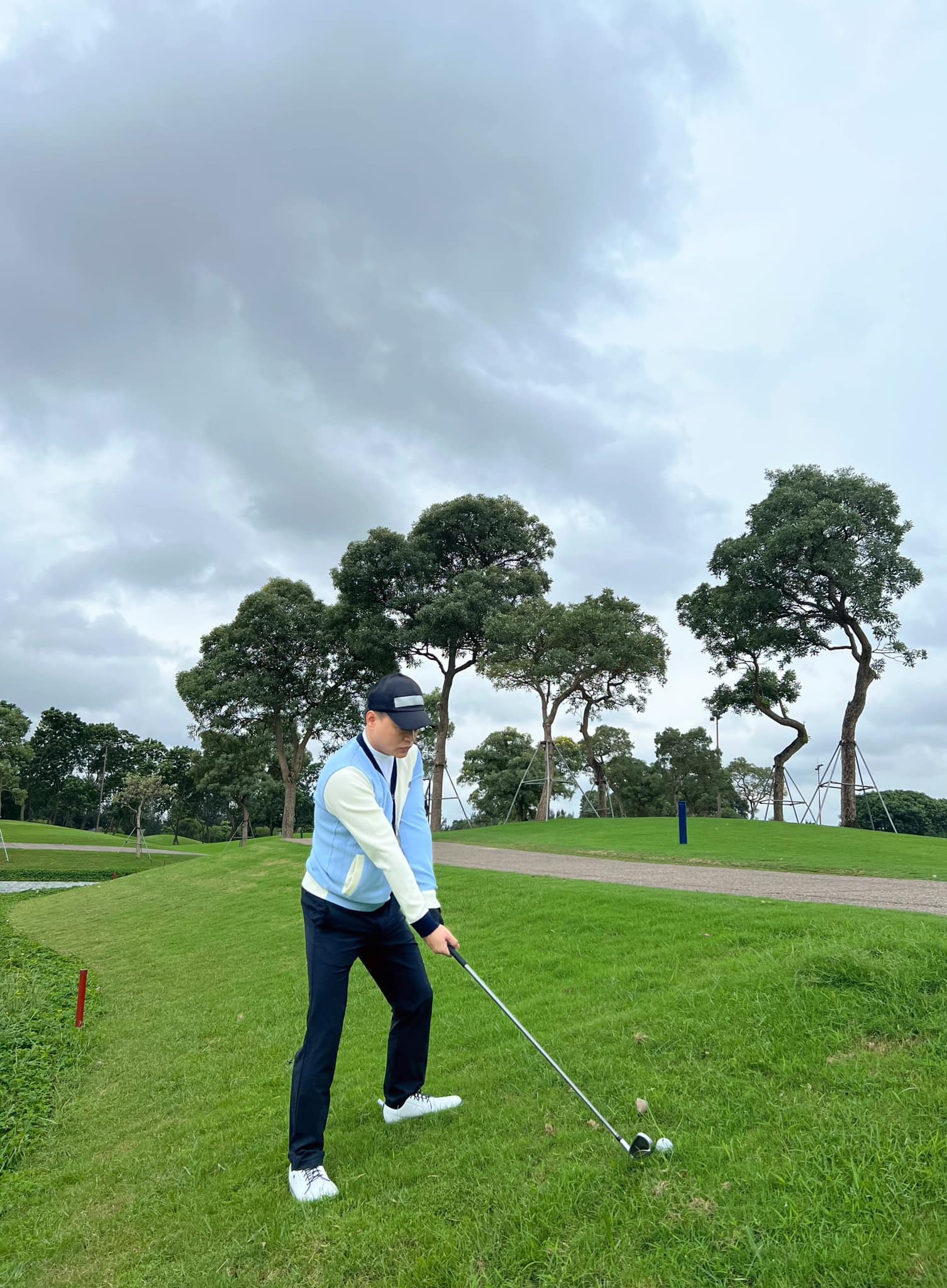 Shark Bình đam mê với bộ môn golf, anh dành nhiều thời gian để chăm sóc sức khỏe