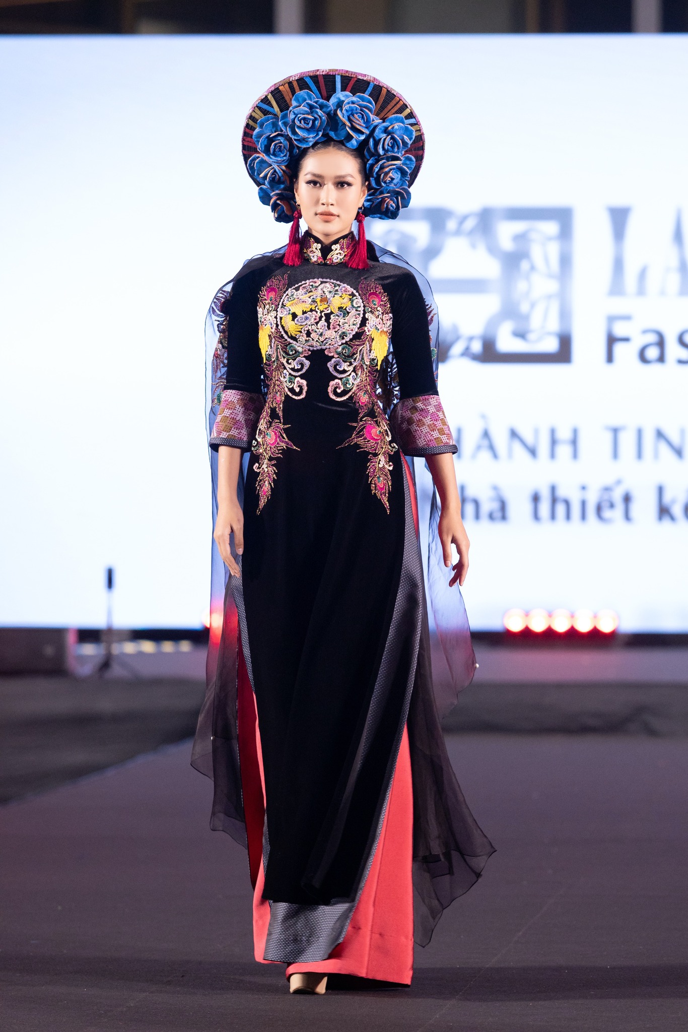 Thiên Ân tích cực từ thiện sau Miss Grand International 2022 - Ảnh 4