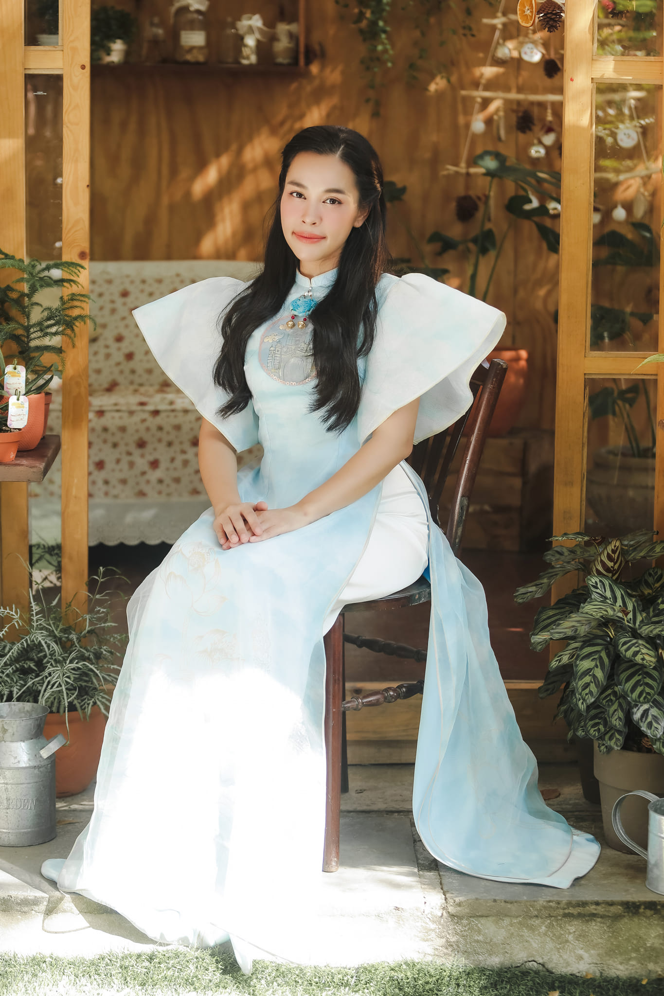 Sau thành công của Ca Sĩ Mặt Nạ, Ngọc Mai đến gần hơn với công chúng