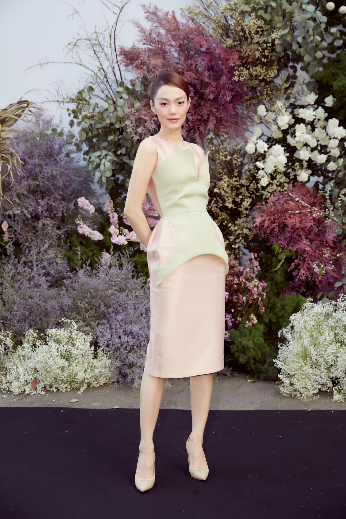 Cuộc sống hiện tại của Minh Hằng khiến dân tình ngưỡng mộ