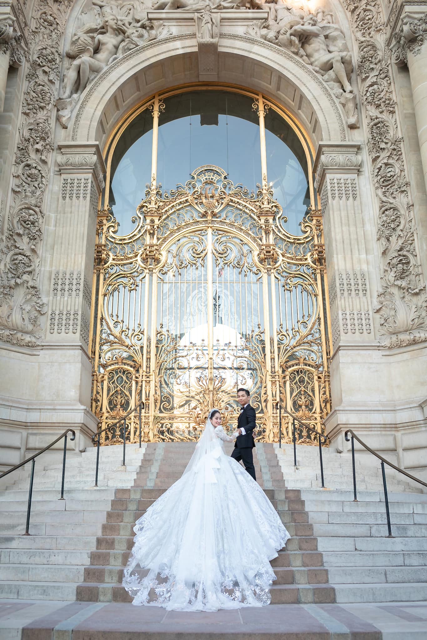 Chùm ảnh lễ cưới tại nhà thờ của Khánh Thi - Phan Hiển: Cô dâu đẹp không tì vết, hé lộ khoảnh khắc đầy xúc động - Ảnh 21