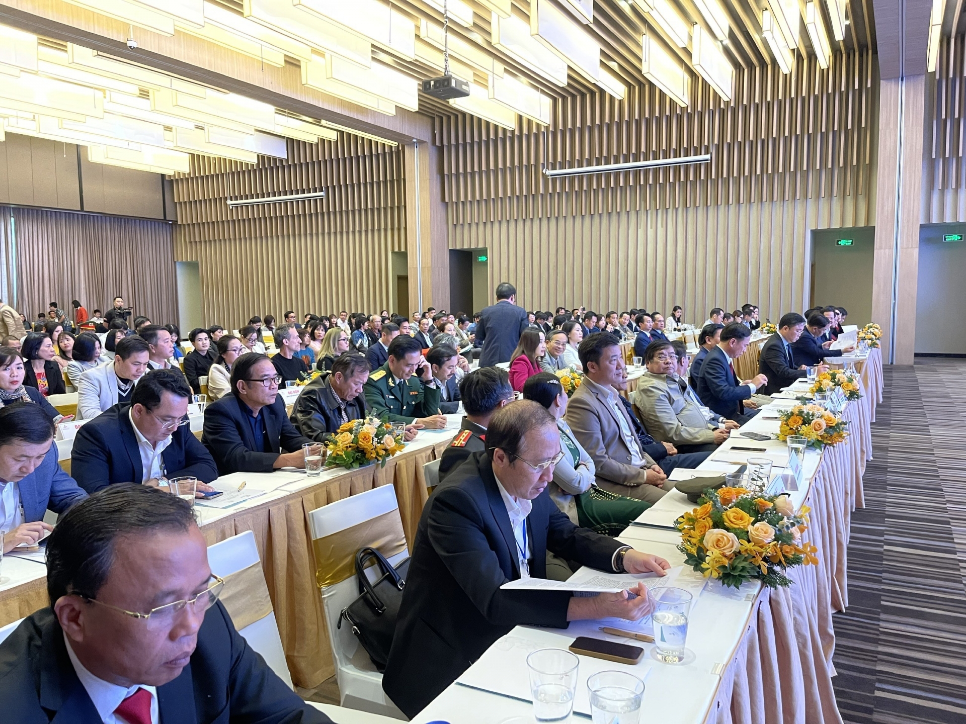 Toàn cảnh sự kiện.