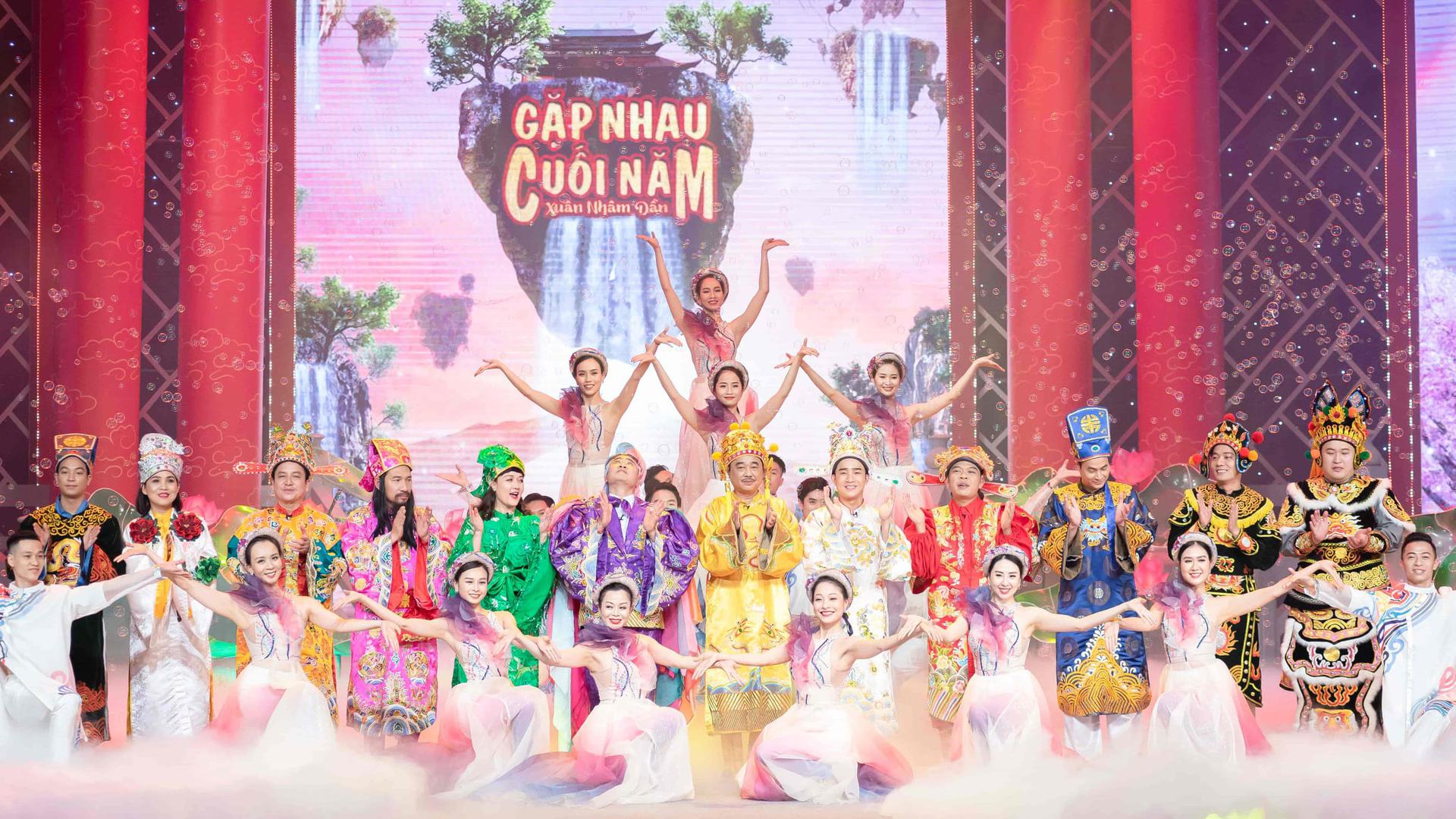 Qua 20 năm phát sóng, Táo Quân trở thành món ăn tinh thần với nhiều thế hệ khán giả. Ảnh: Internet