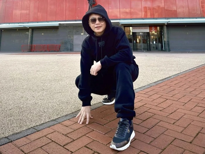 Shark Bình cũng đăng tải hình ảnh đi du lịch nước ngoài. Ảnh: FBNV