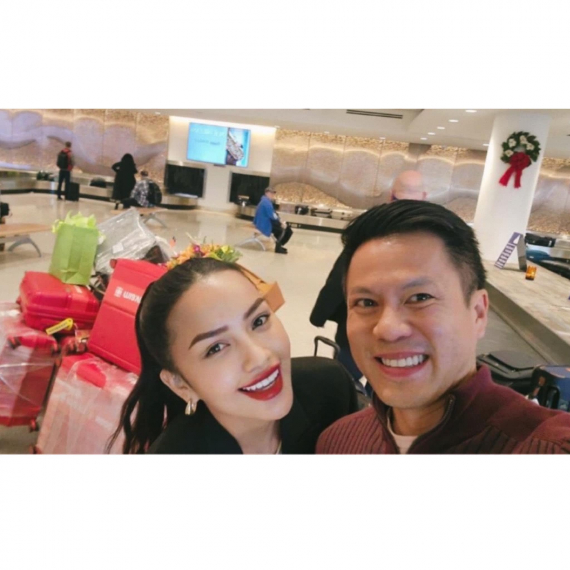 Vừa đến Mỹ thi Miss Universe, Ngọc Châu đã tức tốc gặp thầy Jimmy