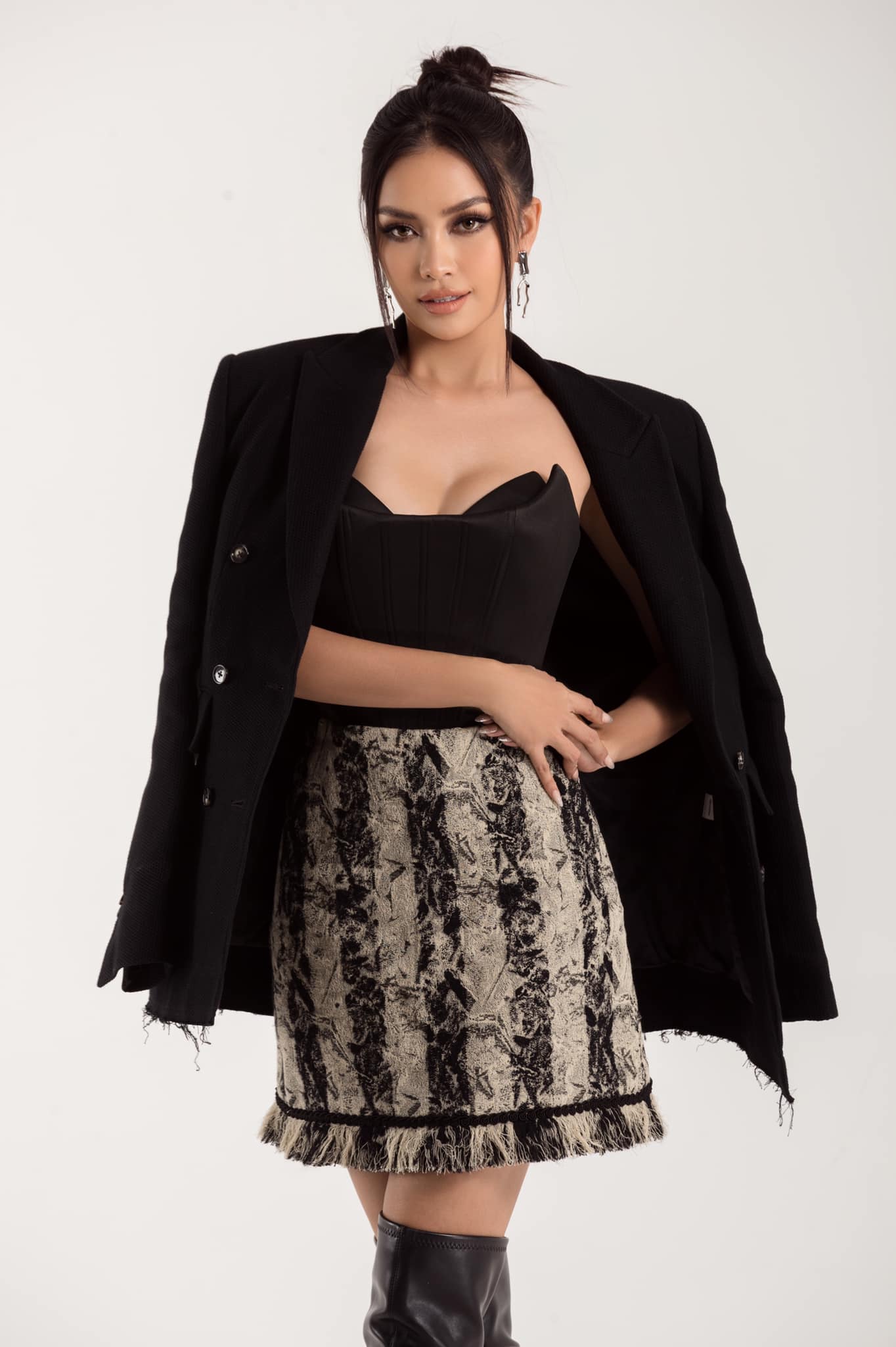 Ngọc Châu được nhiều chuyên trang sắc đẹp đánh giá cao.