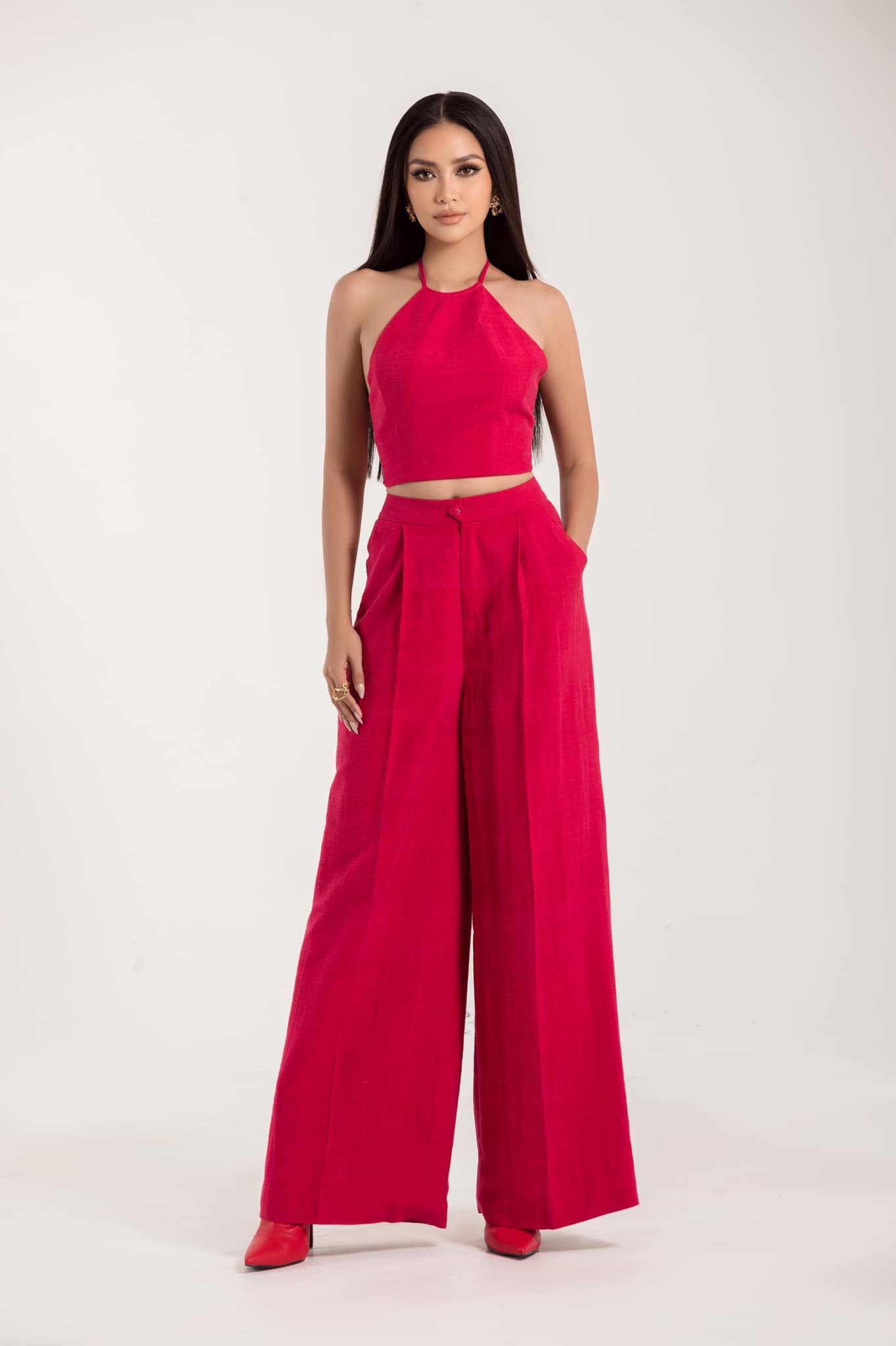 Đại diện Việt Nam - Hoa hậu Ngọc Châu đã có màn 'chào sân' vô cùng ấn tượng tại Miss Universe 2022