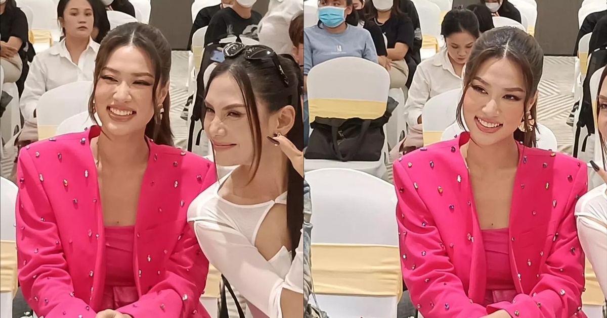 Qua CAM thường, Đoàn Thiên Ân vô cùng xinh đẹp. Các đường nét thanh tú trên gương mặt nhận về vô số khen ngợi. Ảnh: Vietnamnet Qua CAM thường, Đoàn Thiên Ân vô cùng xinh đẹp. Các đường nét thanh tú trên gương mặt nhận về vô số khen ngợi. Ảnh: Vietnamnet