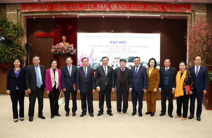 Các đồng chí lãnh đạo, nguyên lãnh đạo Thành phố tham dự tại buổi gặp mặt Các đồng chí lãnh đạo, nguyên lãnh đạo Thành phố tham dự tại buổi gặp mặt