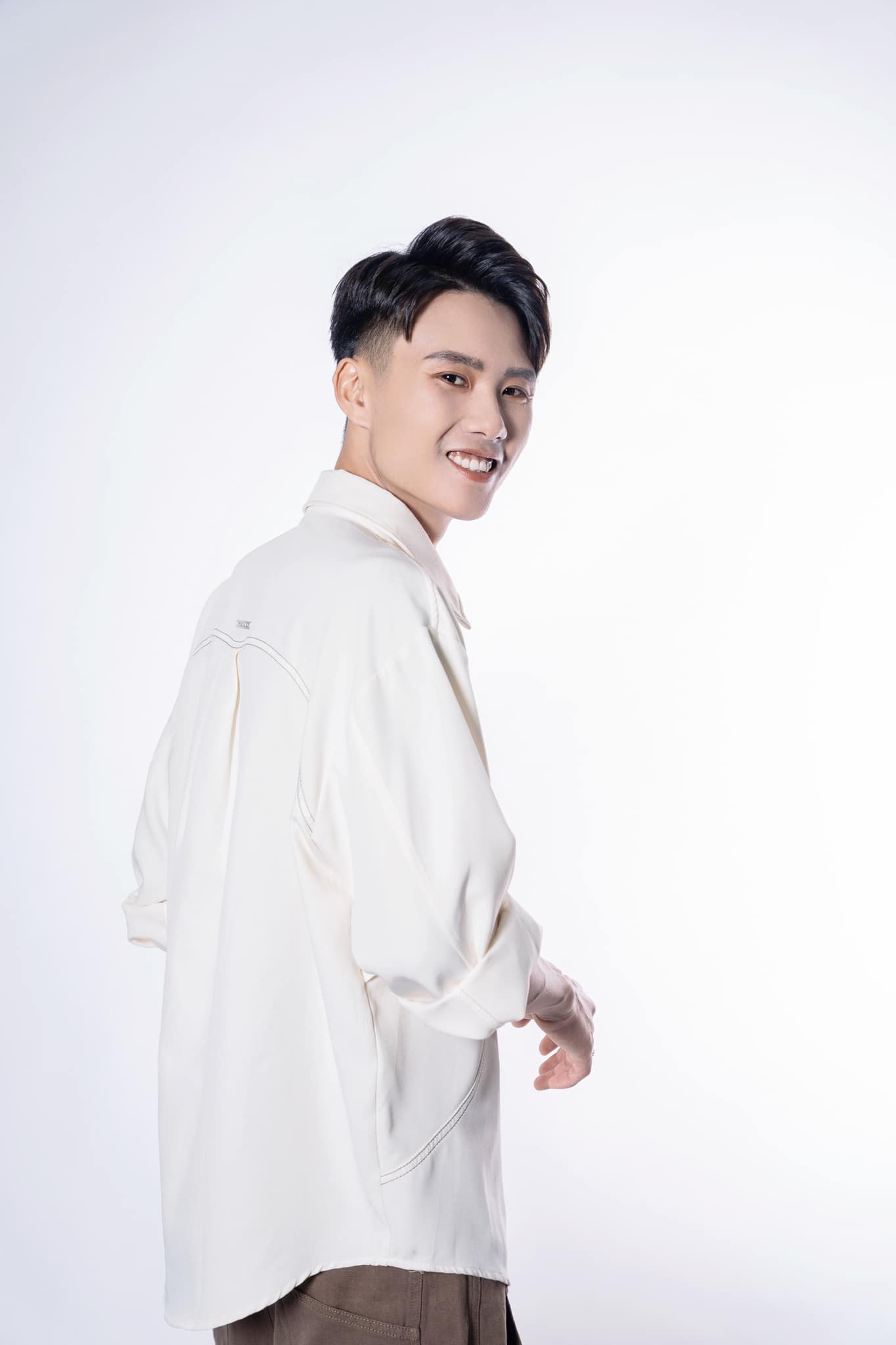 CDM thắc mắc trước nguyên nhân Tiktok của Đạt Villa bị cấm. Ảnh: Facebook Đạt Villa