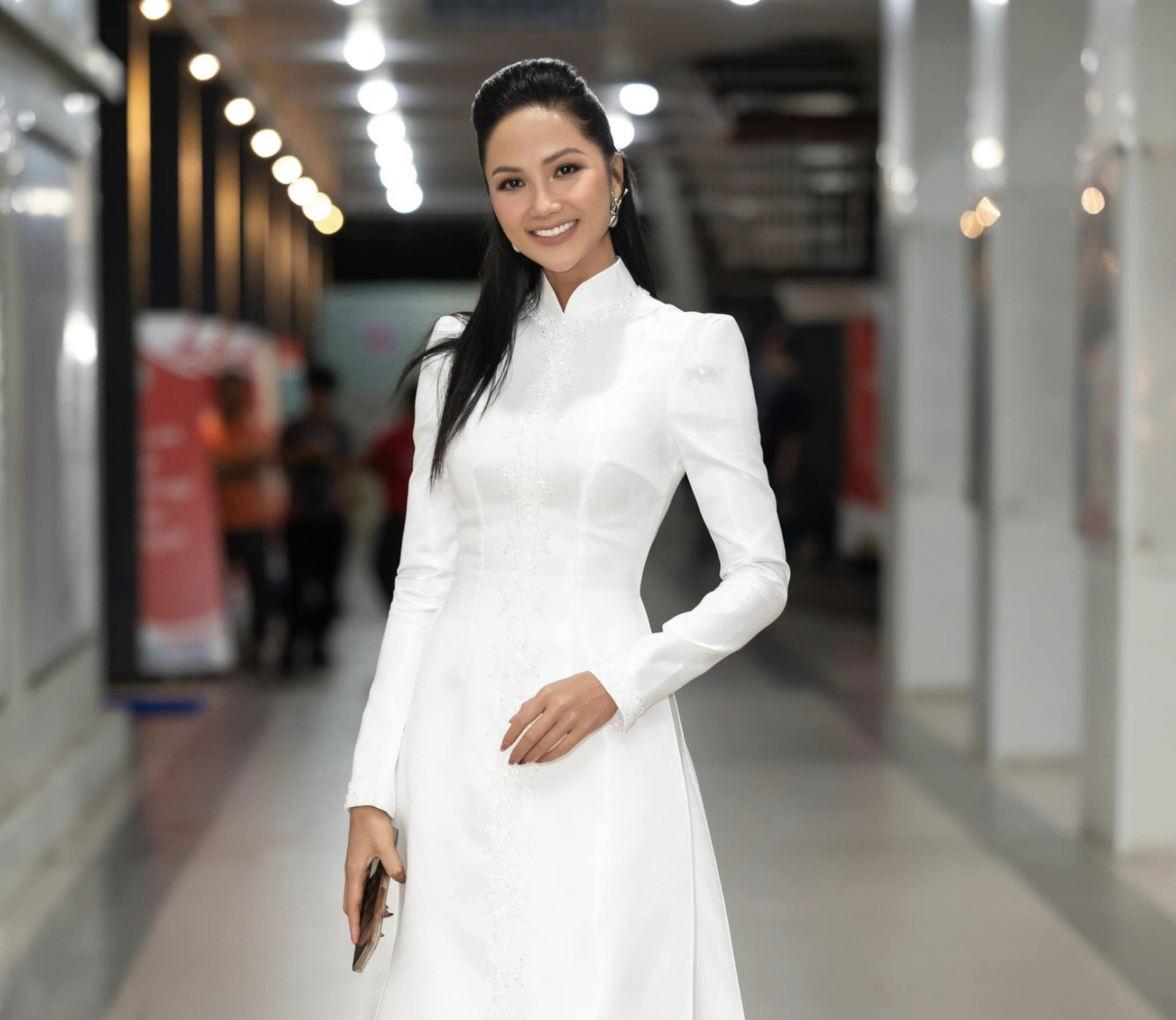 Suốt hành trình dài trên cương vị Hoa hậu, H'Hen Niê được yêu mến bởi sự chân chất, nói không với ồn ào