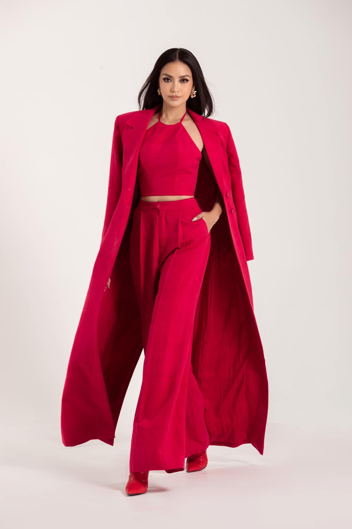 Ngọc Châu từng tham gia nhiều cuộc thi sắc đẹp và bỏ túi cho mình nhiều bài học quý báu