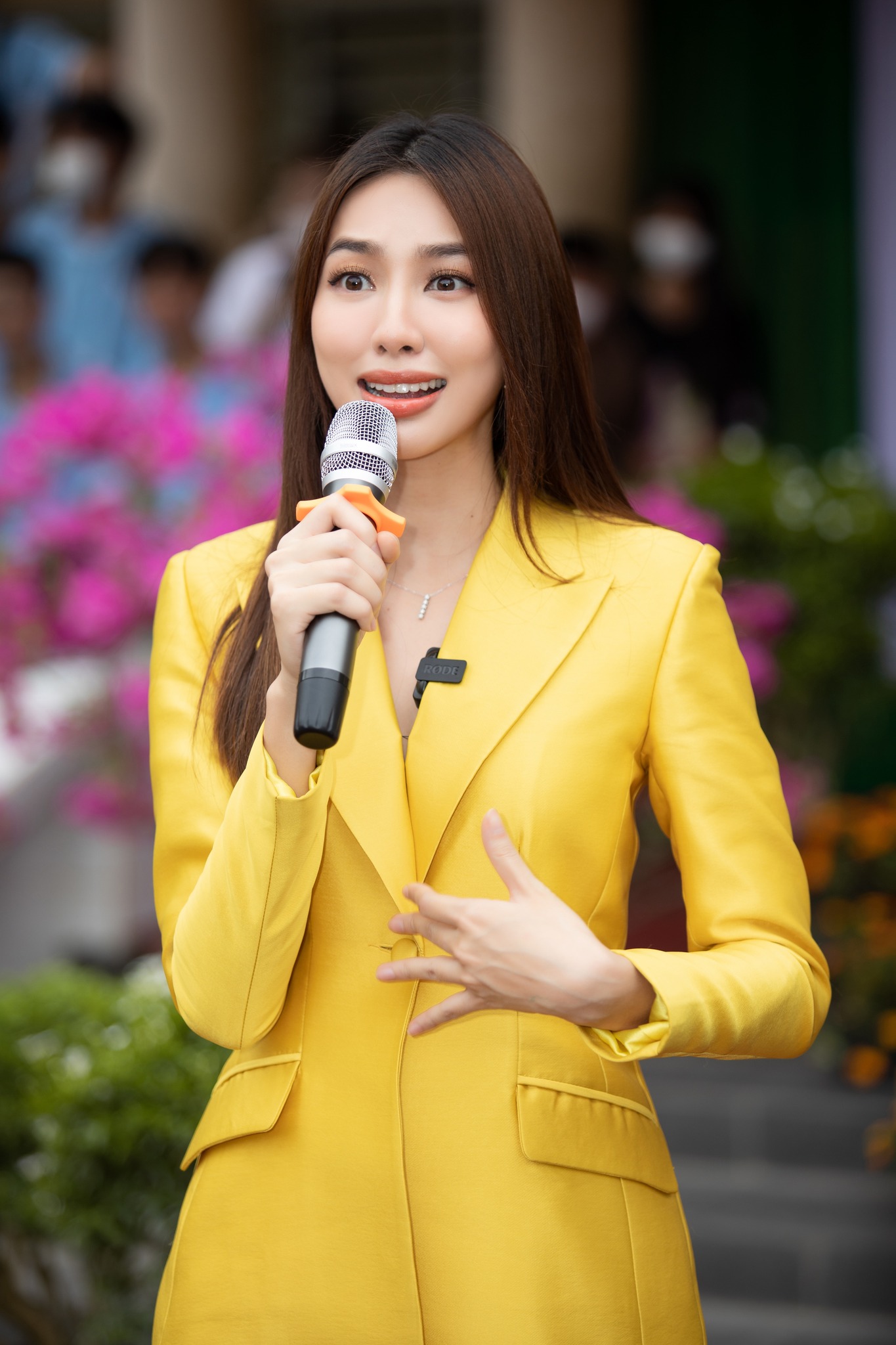 Video: Thùy Tiên tái hiện màn hô tên 'làm mưa làm gió' Miss Grand International 2021 - Ảnh 5