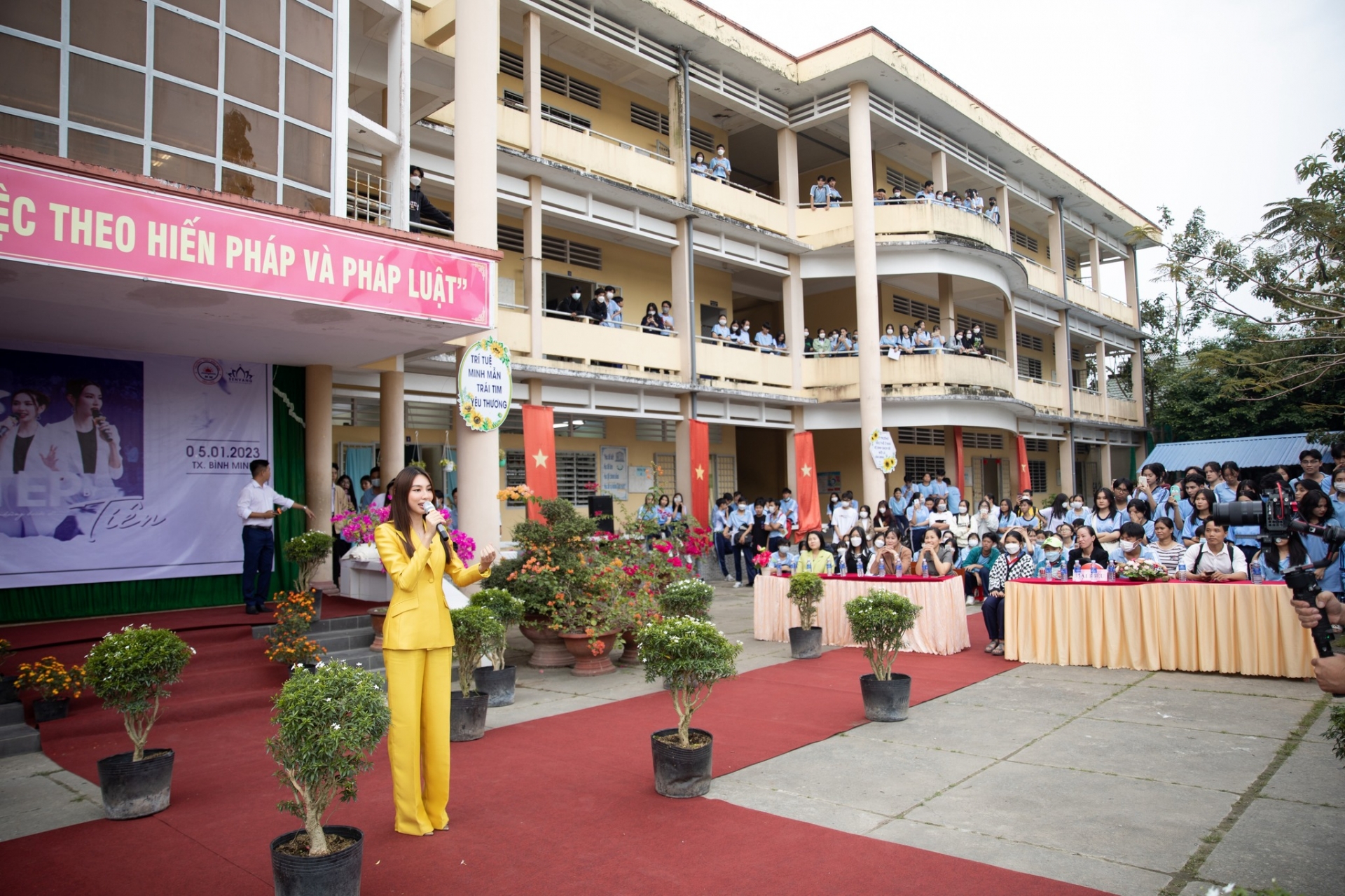 Video: Thùy Tiên tái hiện màn hô tên 'làm mưa làm gió' Miss Grand International 2021 - Ảnh 9