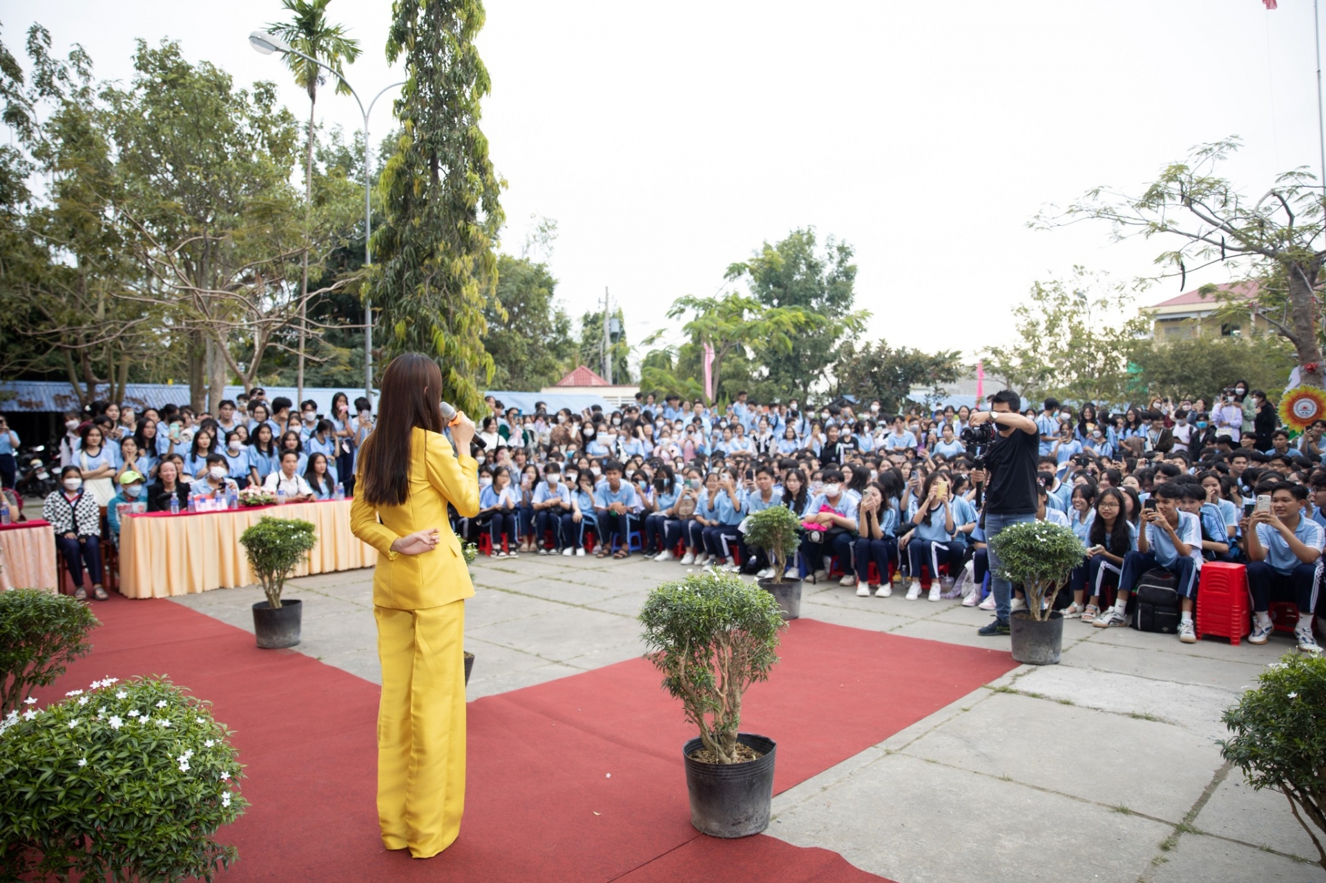 Video: Thùy Tiên tái hiện màn hô tên 'làm mưa làm gió' Miss Grand International 2021 - Ảnh 7