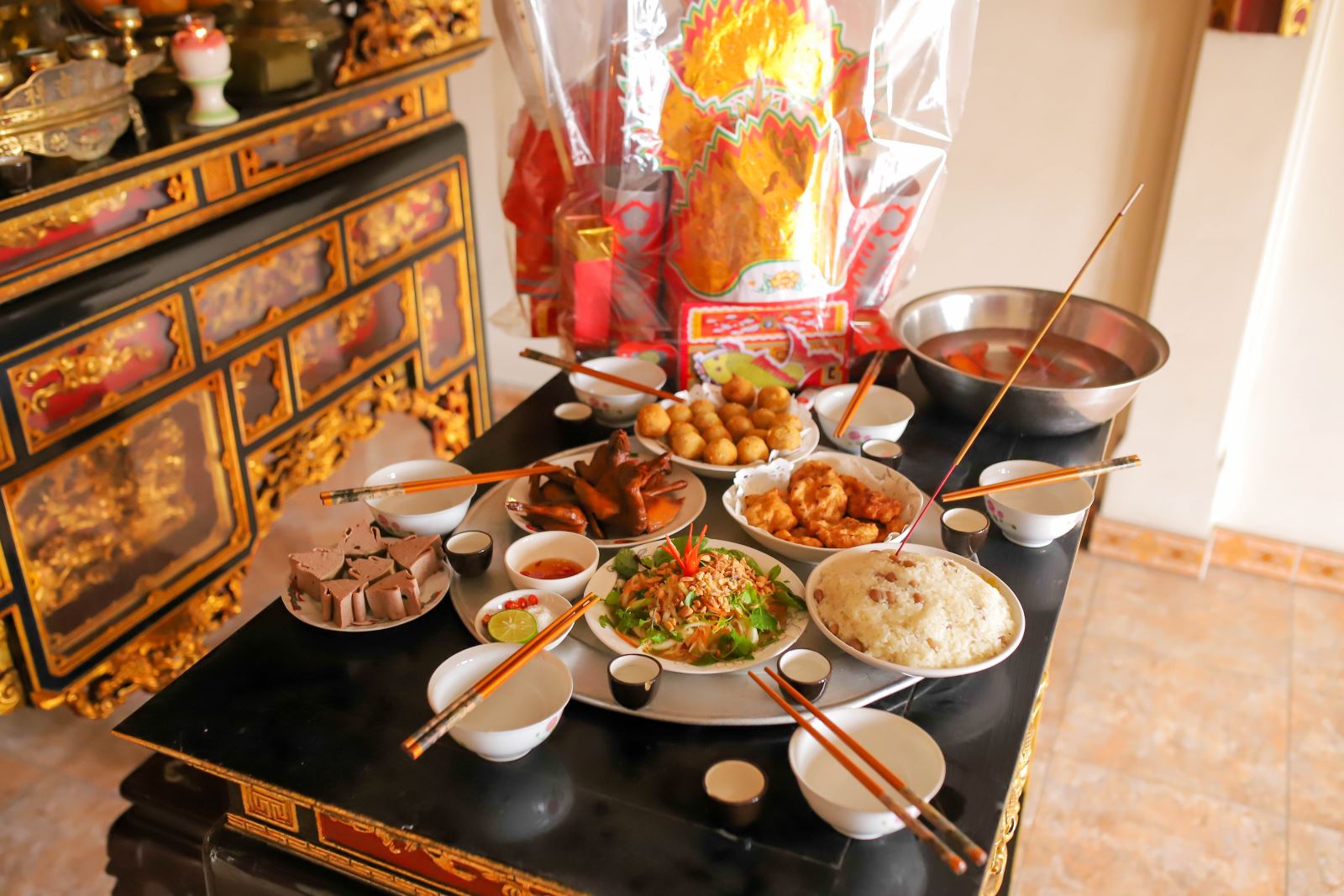 Mâm cúng ông Táo 2023 đầy đủ - dễ làm, gia chủ phải 'bỏ túi' ngay - Ảnh 3 Mâm cúng ông Táo 2023 đầy đủ - dễ làm, gia chủ phải 'bỏ túi' ngay - Ảnh 3