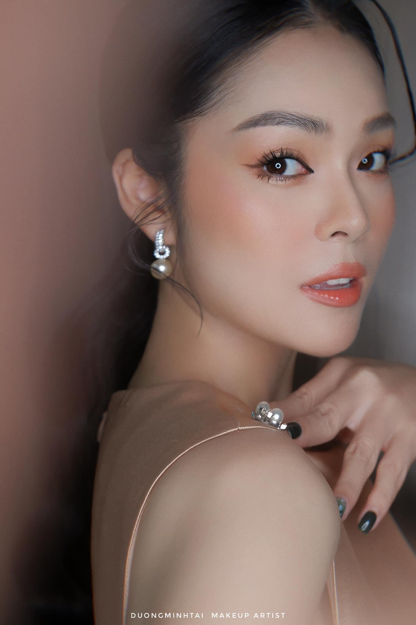 Dương Cẩm Lynh lộ quá khứ đầy bất ngờ giữa thời điểm nợ nần, rò rỉ hình ảnh đánh bài - Ảnh 3