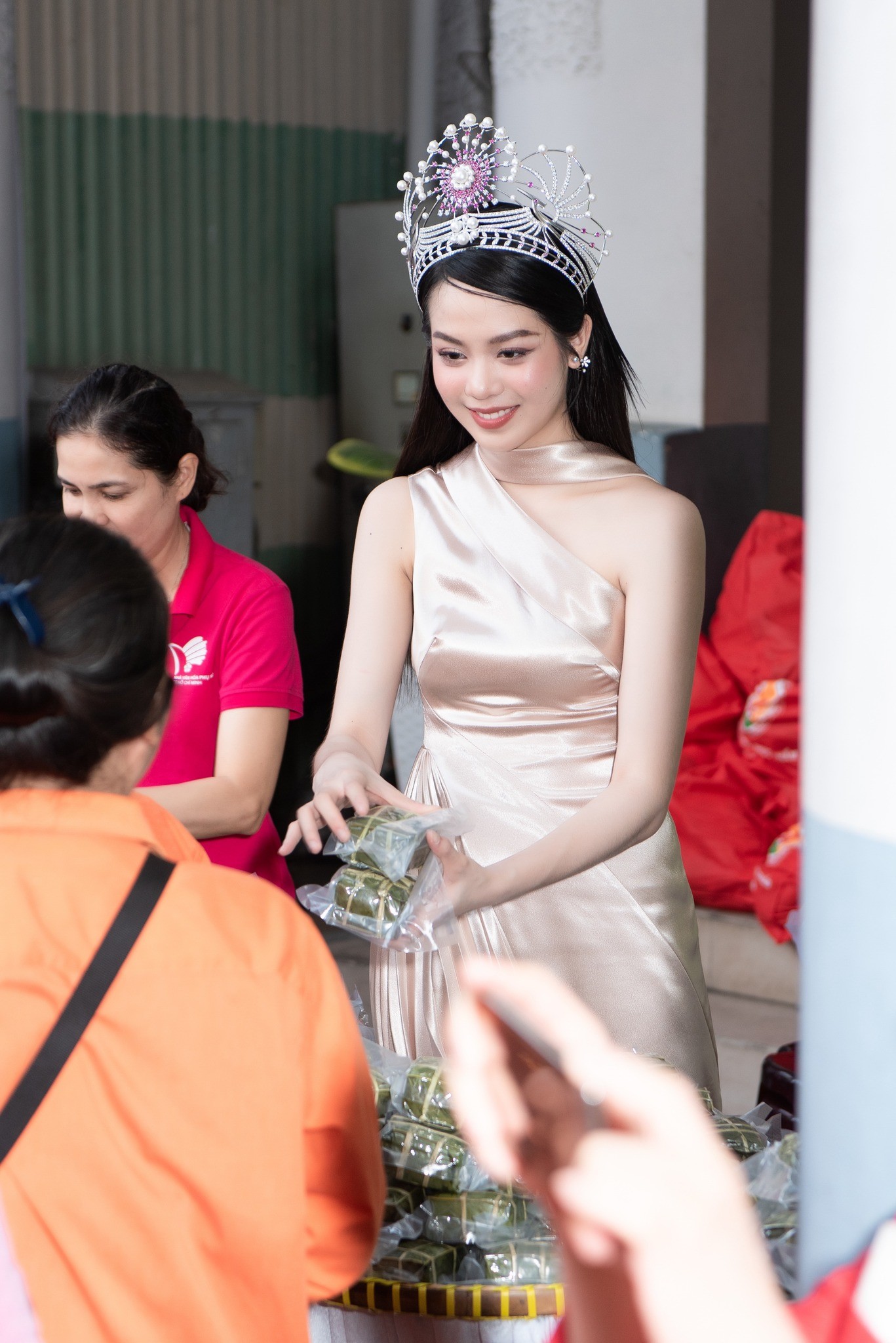 Thanh Thủy tích cực đóng góp cho cộng đồng