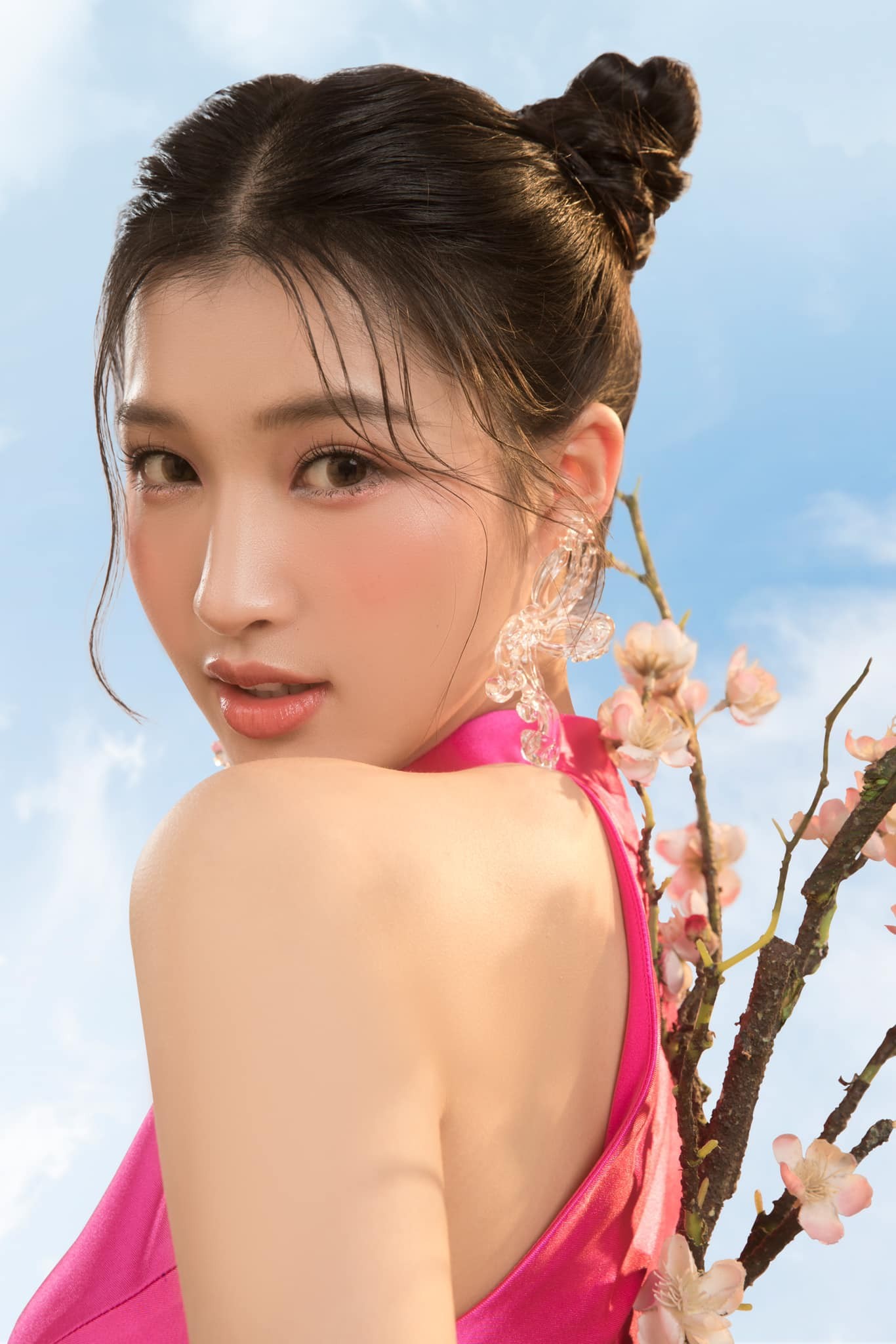 Phương Nhi được kỳ vọng sẽ giúp Phương Anh 'phục thù' tại Miss International 2023