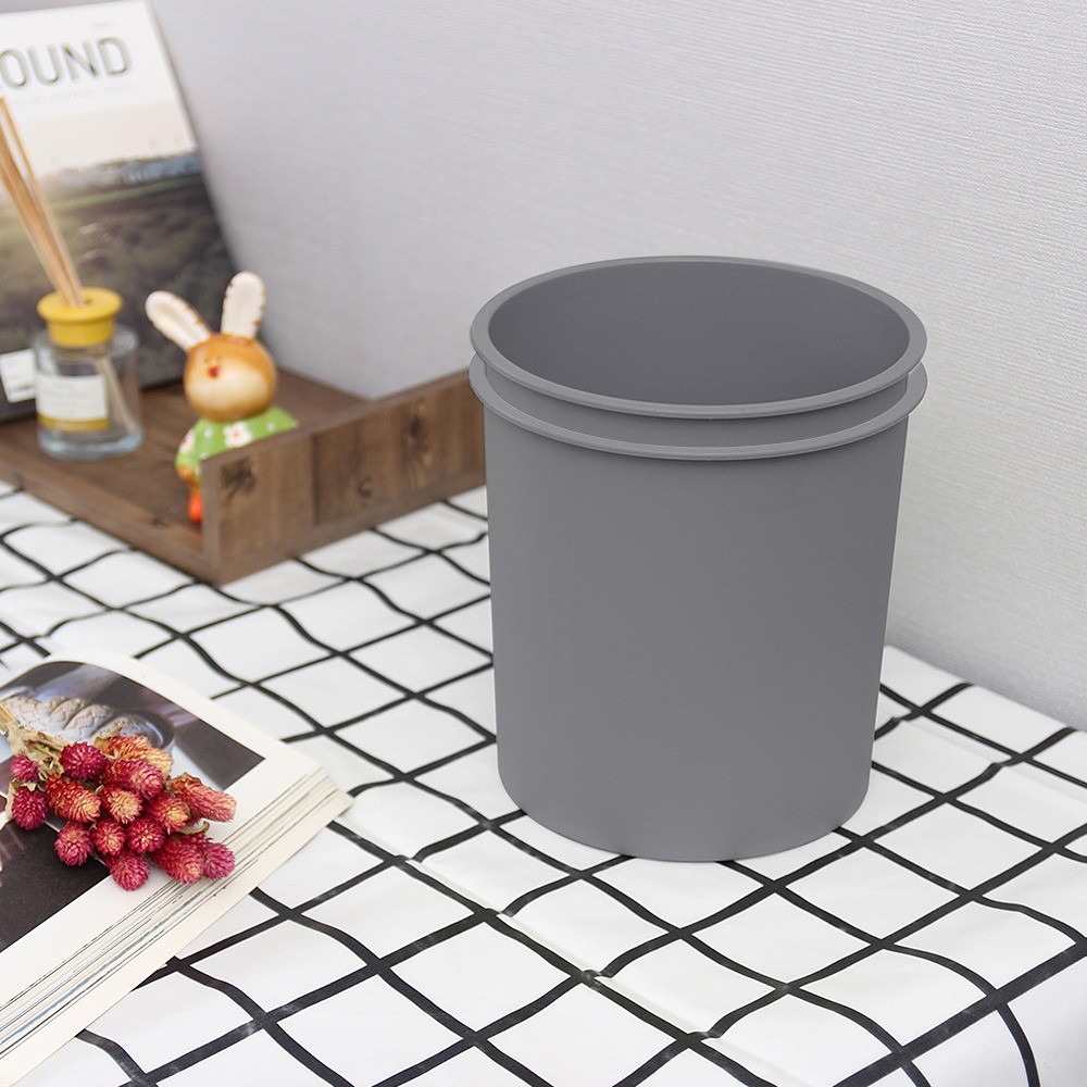 Thùng rác không có nắp sinh ra uế khí