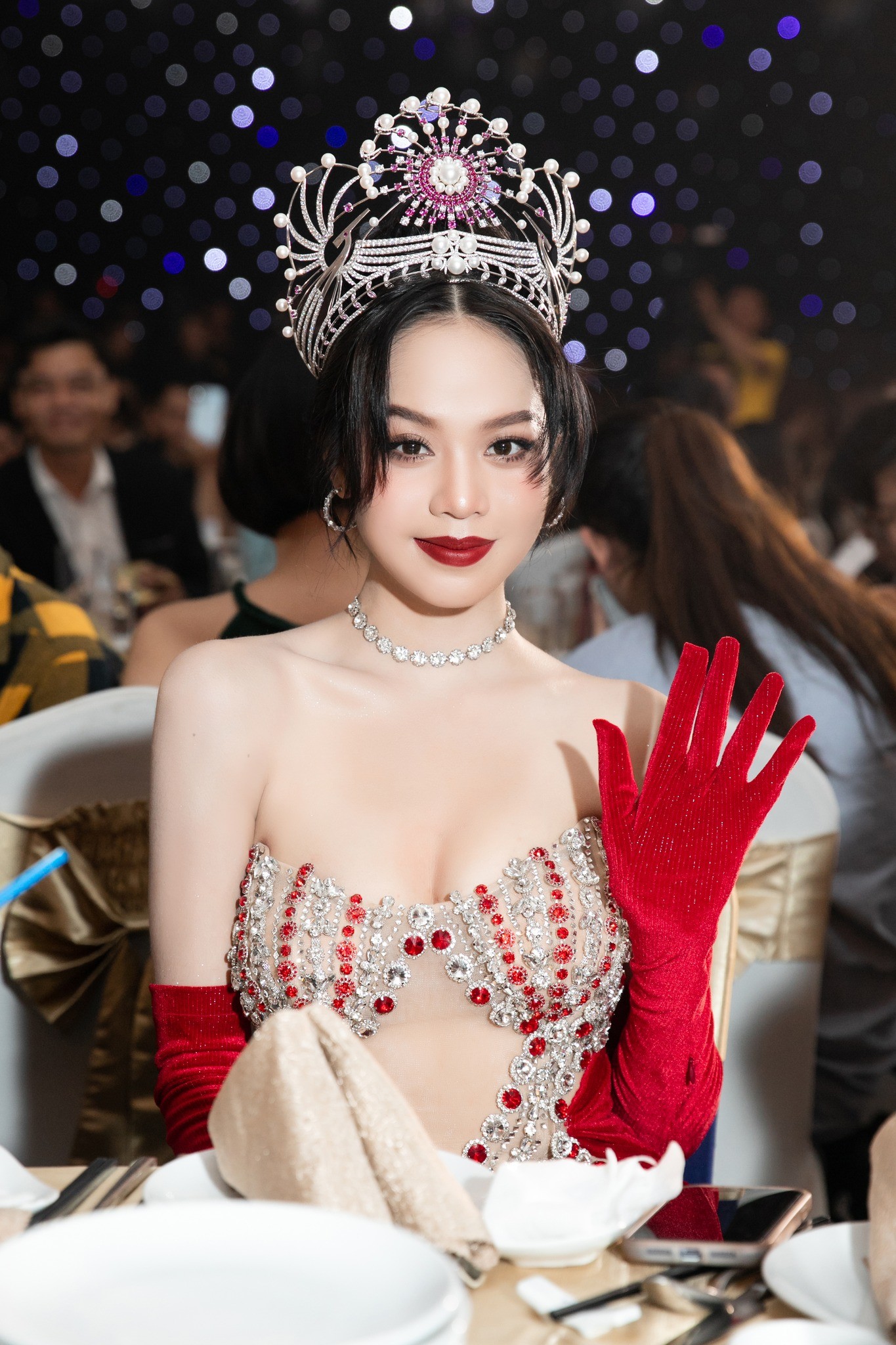 Thanh Thủy chứng minh sức hút sau ít tháng đăng quang Hoa hậu Việt Nam 2022