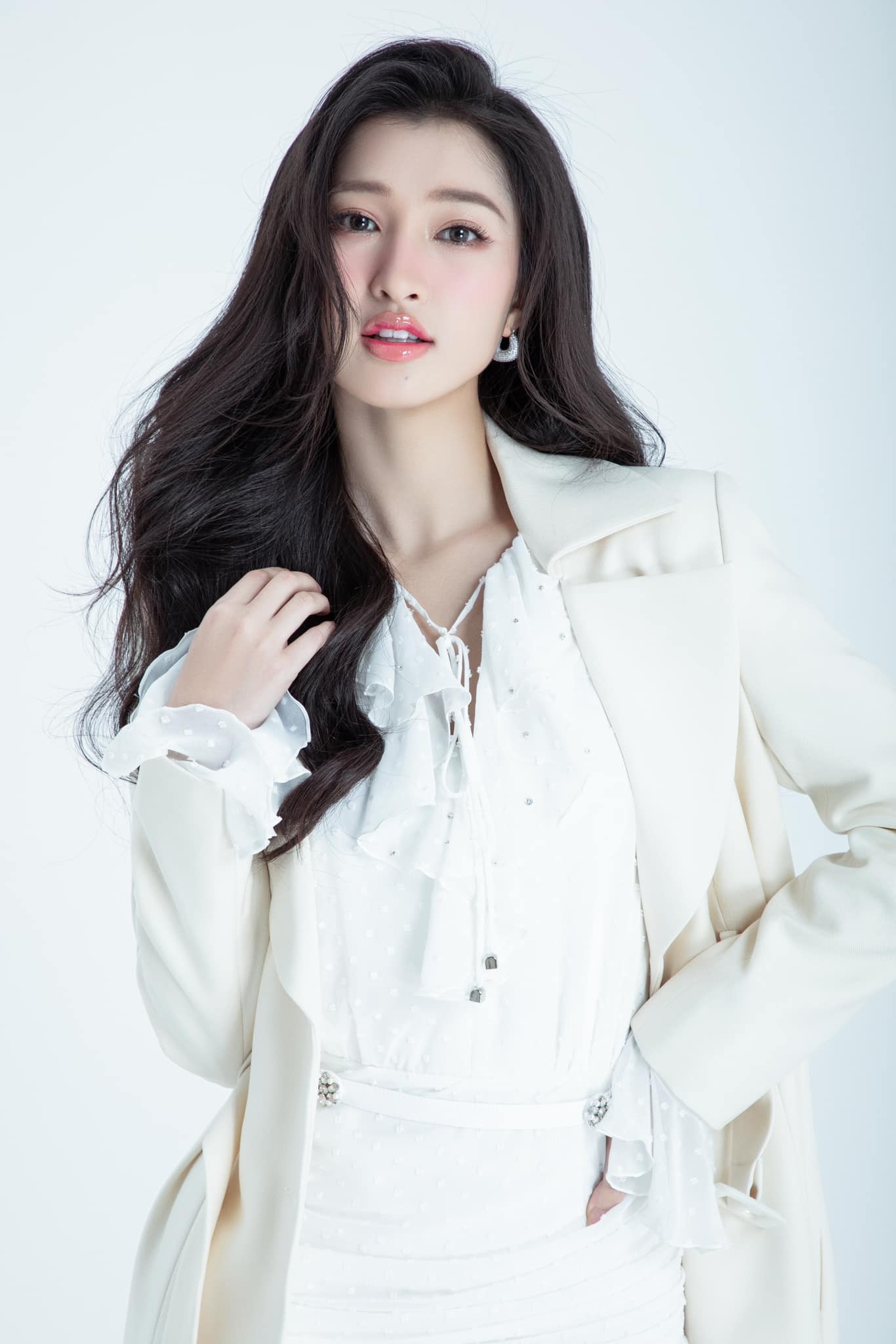 Phương Nhi sở hữu visual trong veo chuẩn 'thần tiên tỷ tỷ'