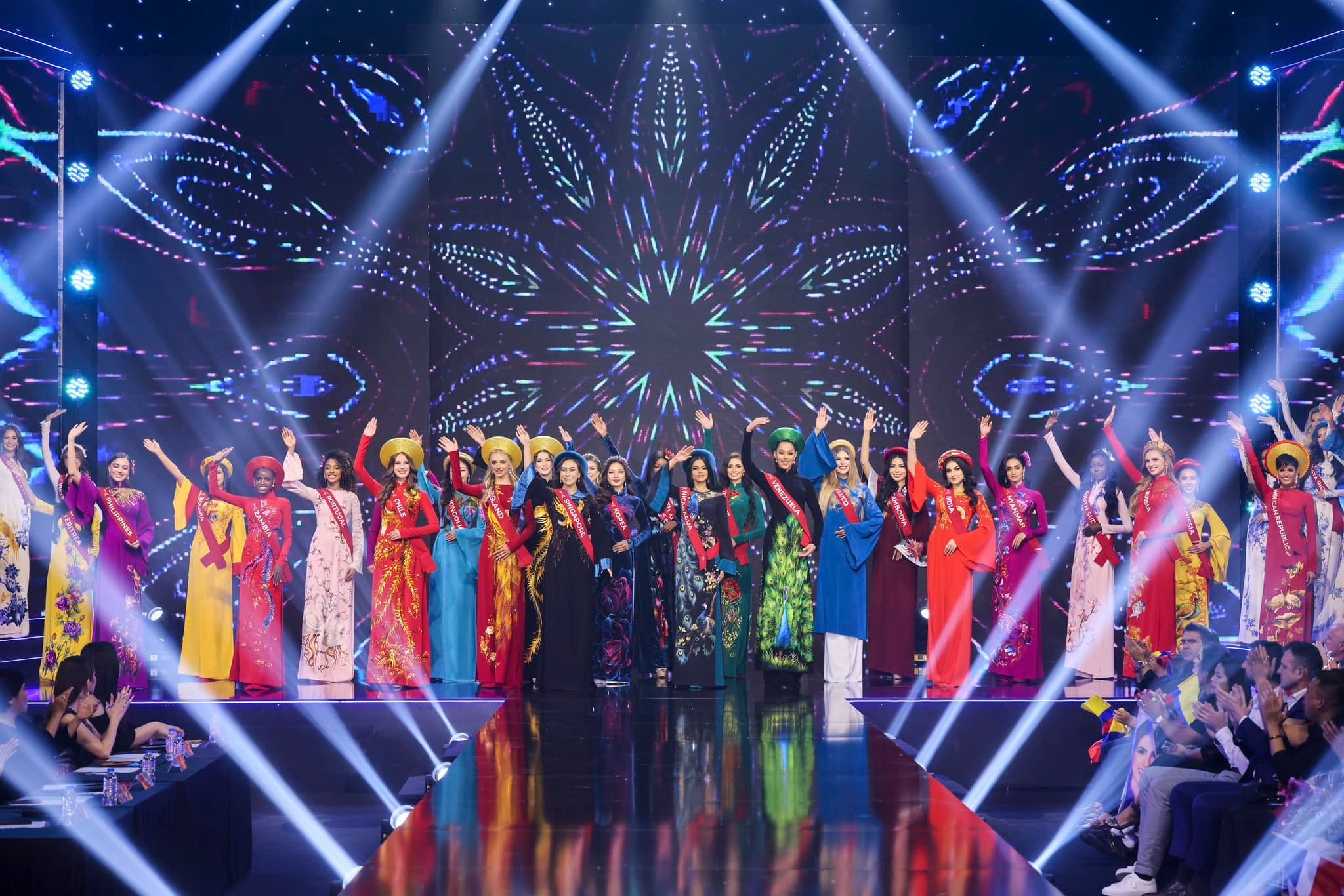 Miss Charm (Hoa hậu Sắc đẹp Quốc tế) là cuộc thi sắc đẹp được quan tâm nhất ở thời điểm hiện tại