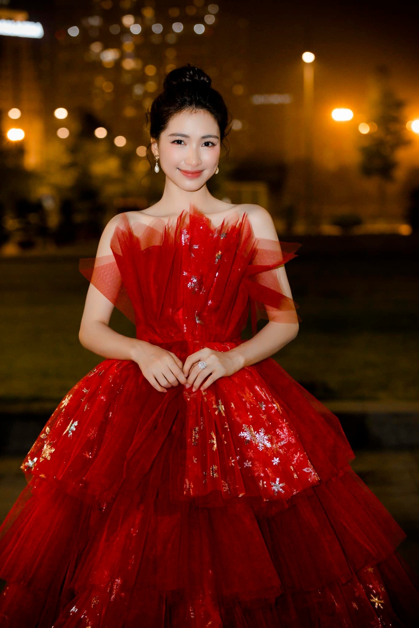 Hòa Minzy hiện đang là bà mẹ đơn thân hot nhất nhì showbiz