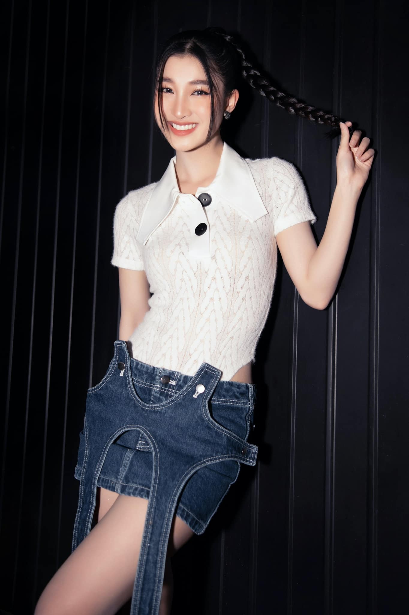 Vóc dáng nóng bỏng của Phương Nhi khiến fan sắc đẹp 'đứng ngồi không yên'