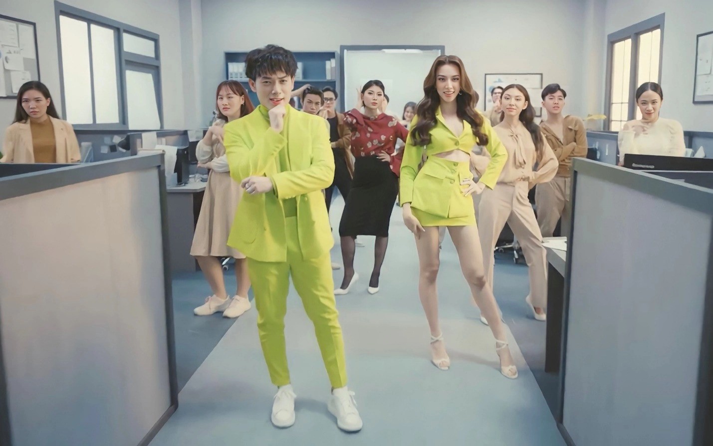 Thùy Tiên thể hiện rõ sự đa tài khi lấn sân sang lĩnh vực diễn xuất, ca hát