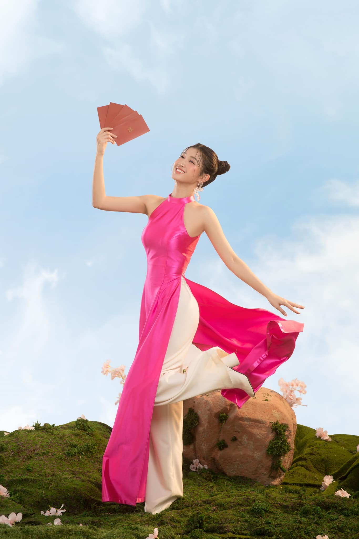 Phương Nhi sẽ đại diện Việt Nam tham dự 1 cuộc thi quốc tế