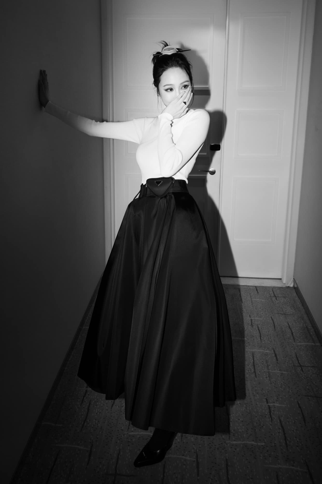 Lùm xùm tình ái xảy ra vào năm 2022 khiến tên tuổi của Hiền Hồ 'tụt dốc không phanh'