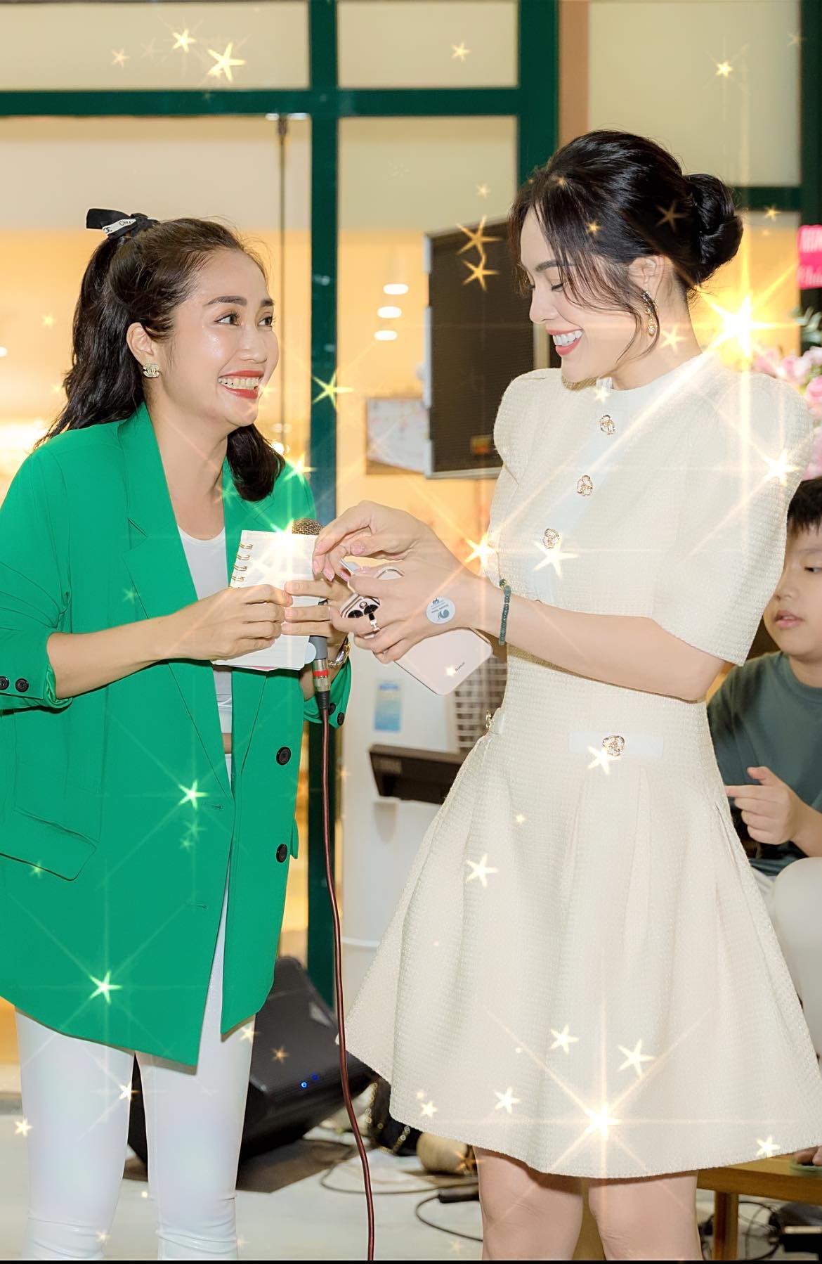 Dương Cẩm Lynh xinh đẹp tựa nữ thần trong một sự kiện gần đây