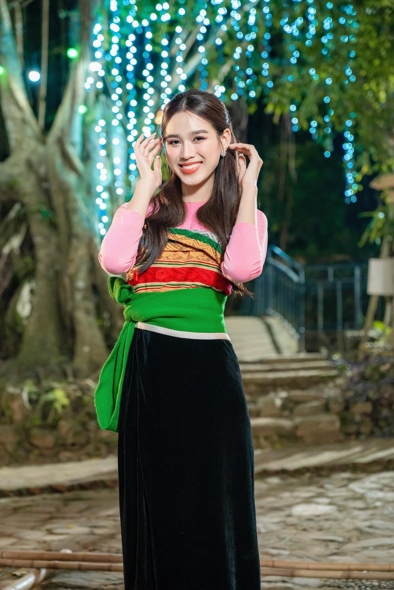 Đỗ Thị Hà sau khi kết thúc nhiệm kỳ: Nhan sắc thăng hạng, đảm nhận nhiều vai trò quan trọng