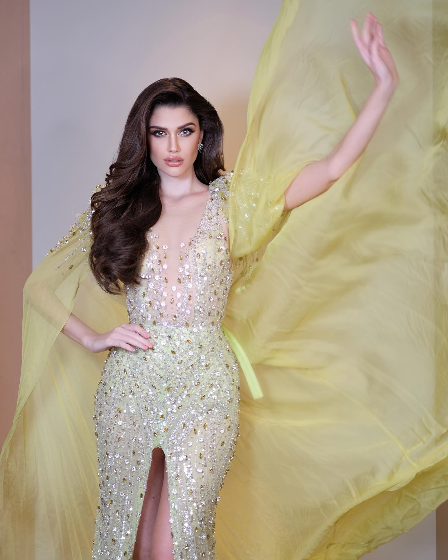 Isabella Menin được fan kỳ vọng sẽ chứng minh sức hút chẳng kém Thùy Tiên trong tương lai