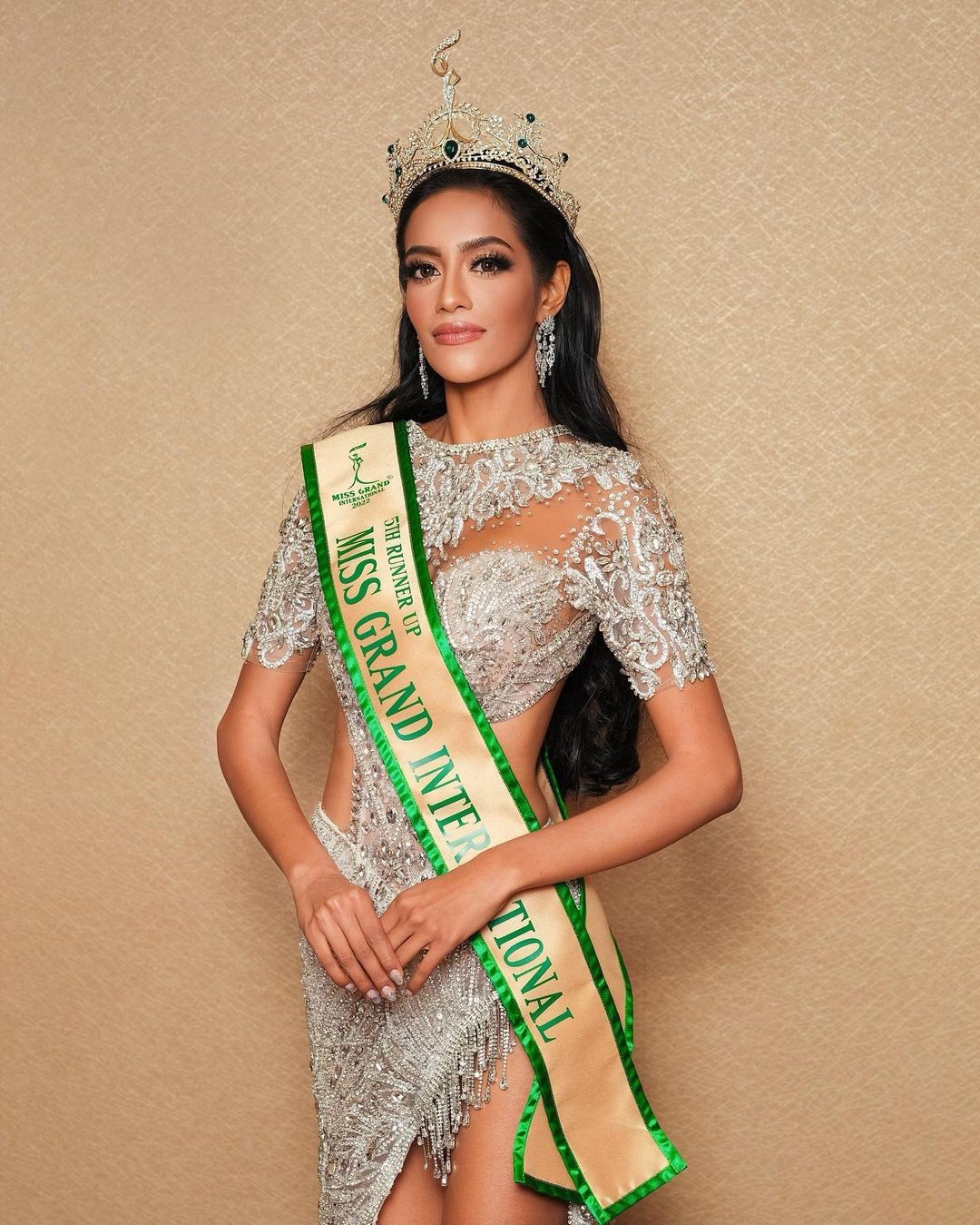 Bỏ danh hiệu Á hậu 5 Miss Grand International, Yuvna Rinishta đăng quang Á hậu 2 Miss Eco International 2023