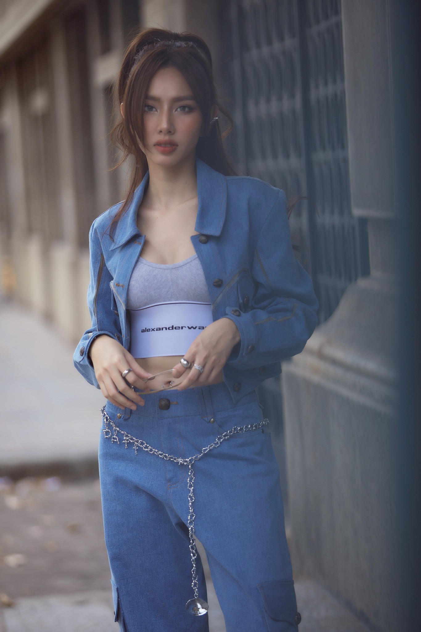 Dù đã kết thúc nhiệm kì, thế nhưng nàng Hậu vẫn nhận được yêu mến từ công chúng. Ảnh: FBNV