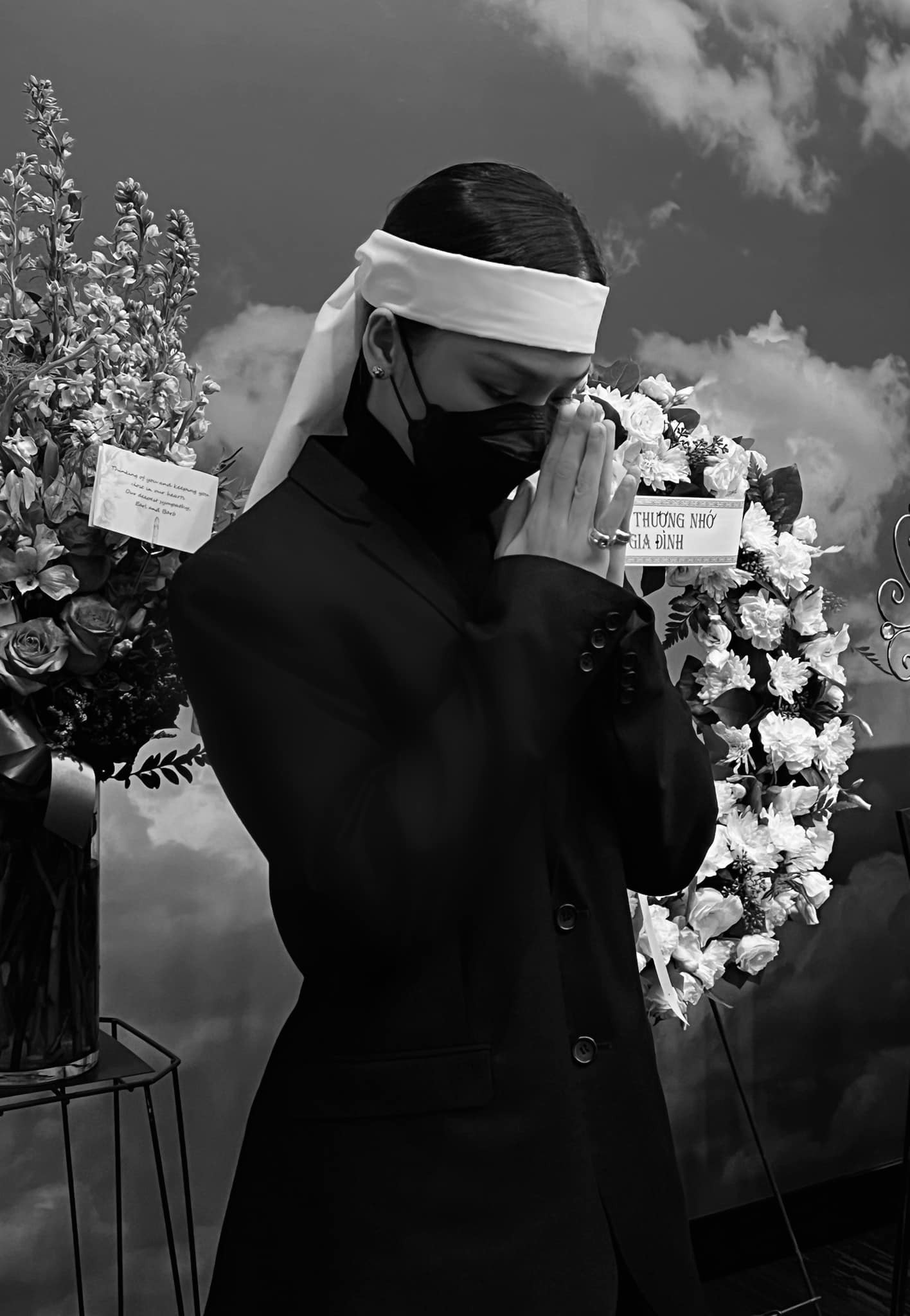 Miu Lê gần như vắng bóng khỏi mạng xã hội, tập trung lo cho hậu sự cho ba