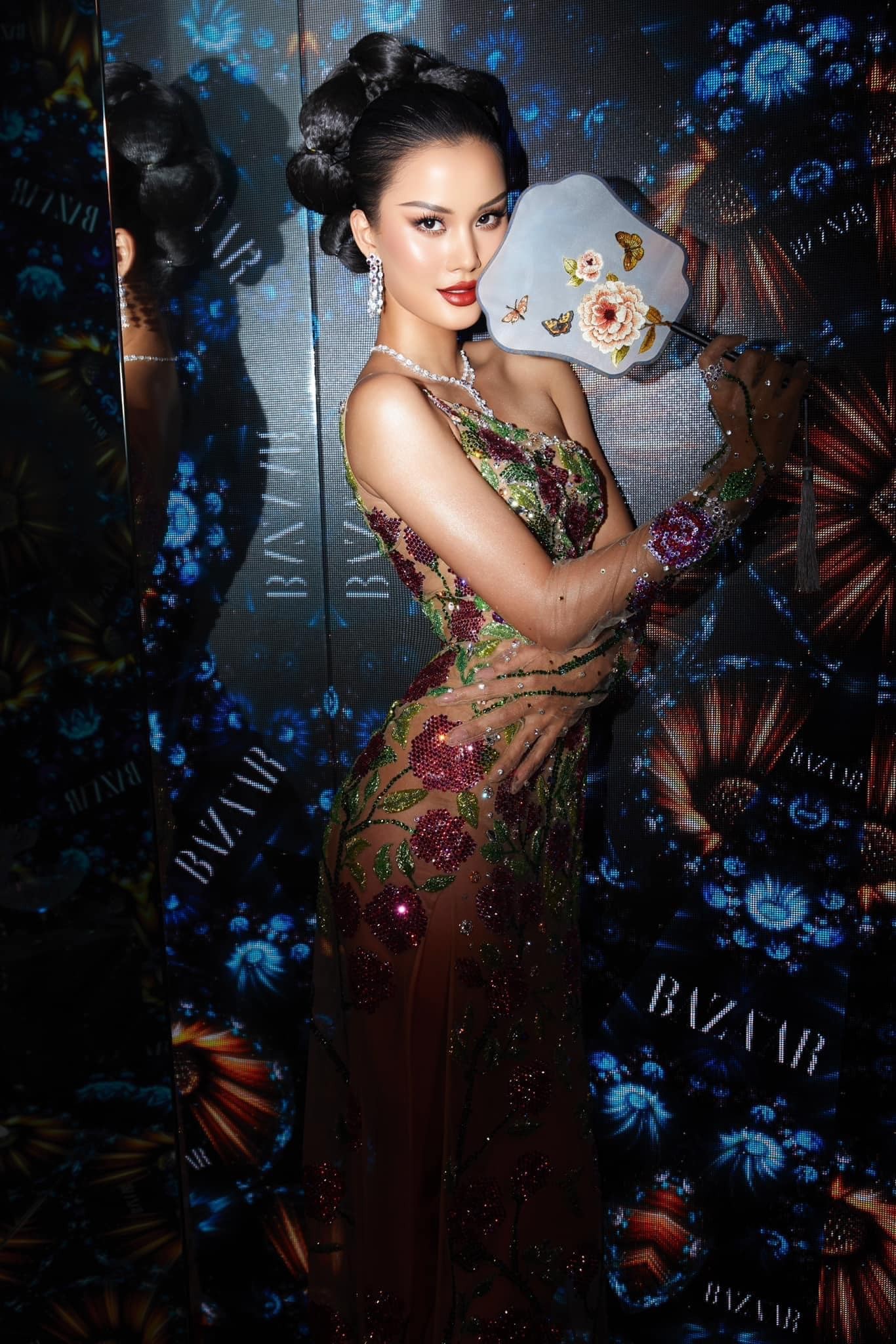 Hương Ly từng tham gia nhiều đấu trường nhan sắc trong nước