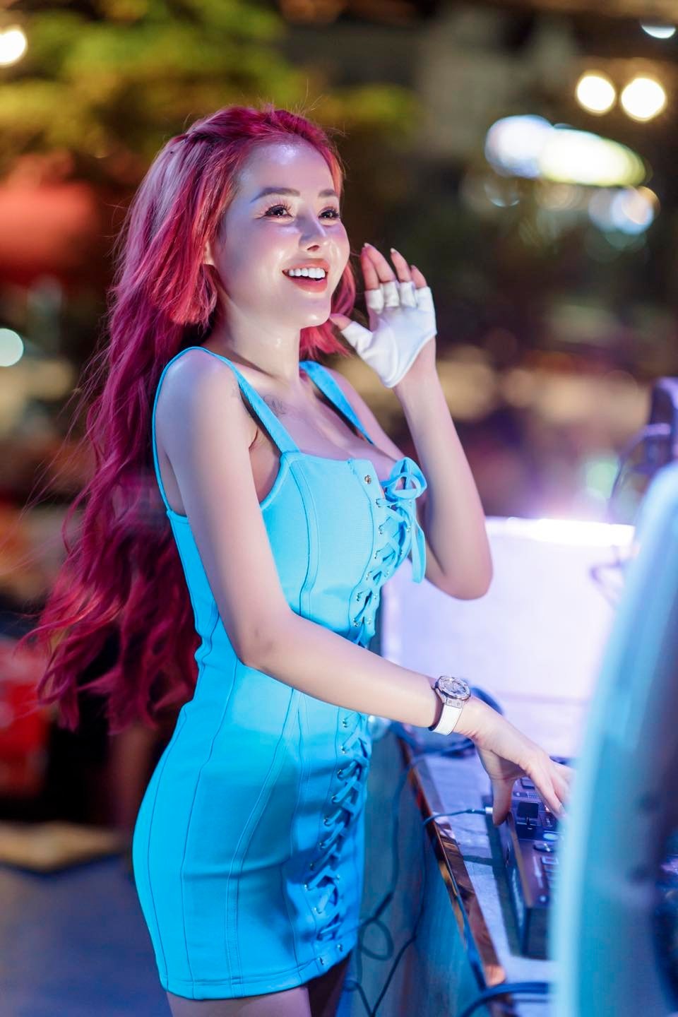 Lương Bằng Quang 'ghen tị' trước cơ ngơi khủng của Ngân 98 1 Lương Bằng Quang 'ghen tị' trước cơ ngơi khủng của Ngân 98 1