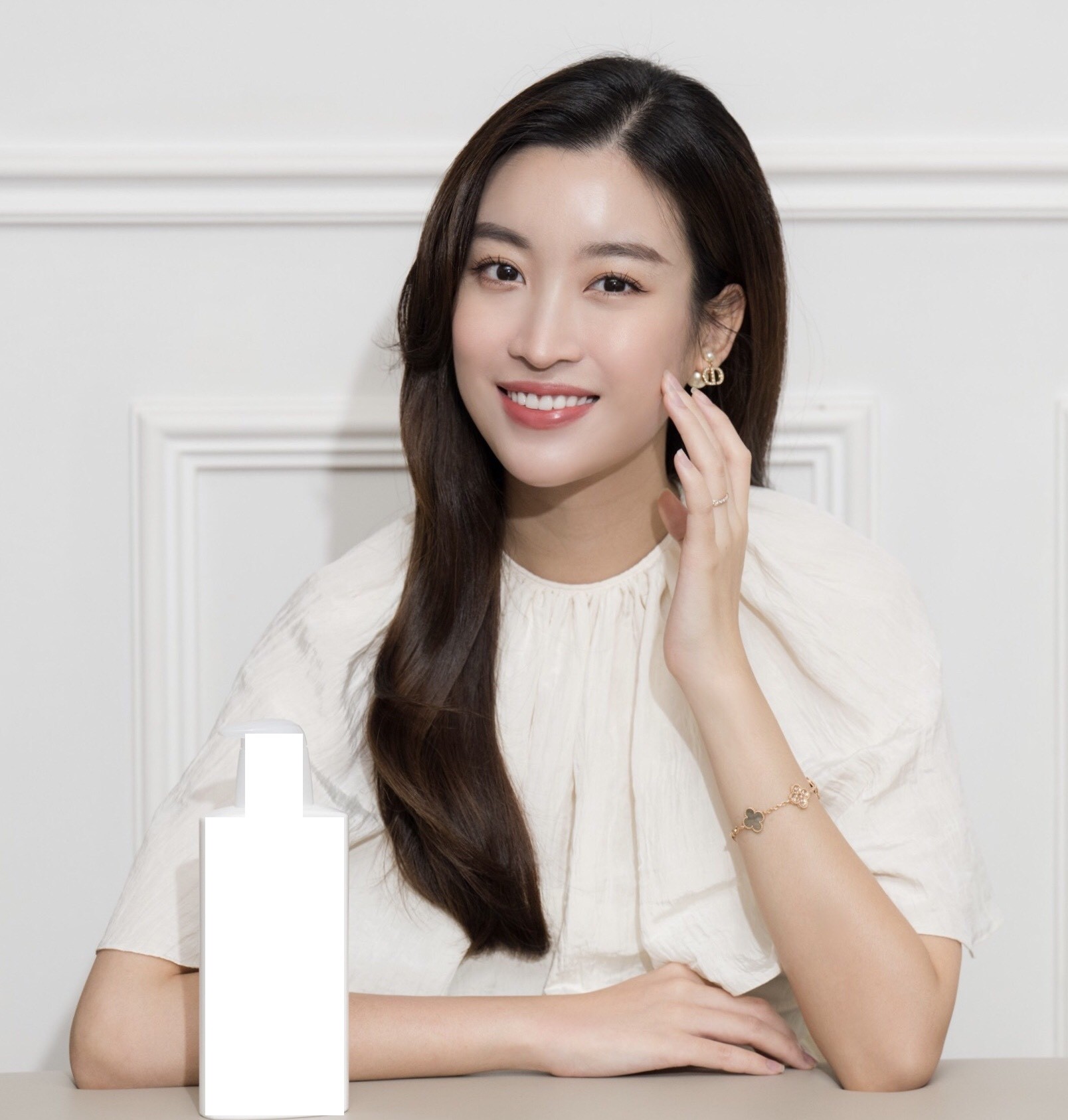 Đỗ Mỹ Linh đọ sắc cùng hội mỹ nhân đình đám 3 Đỗ Mỹ Linh đọ sắc cùng hội mỹ nhân đình đám 3