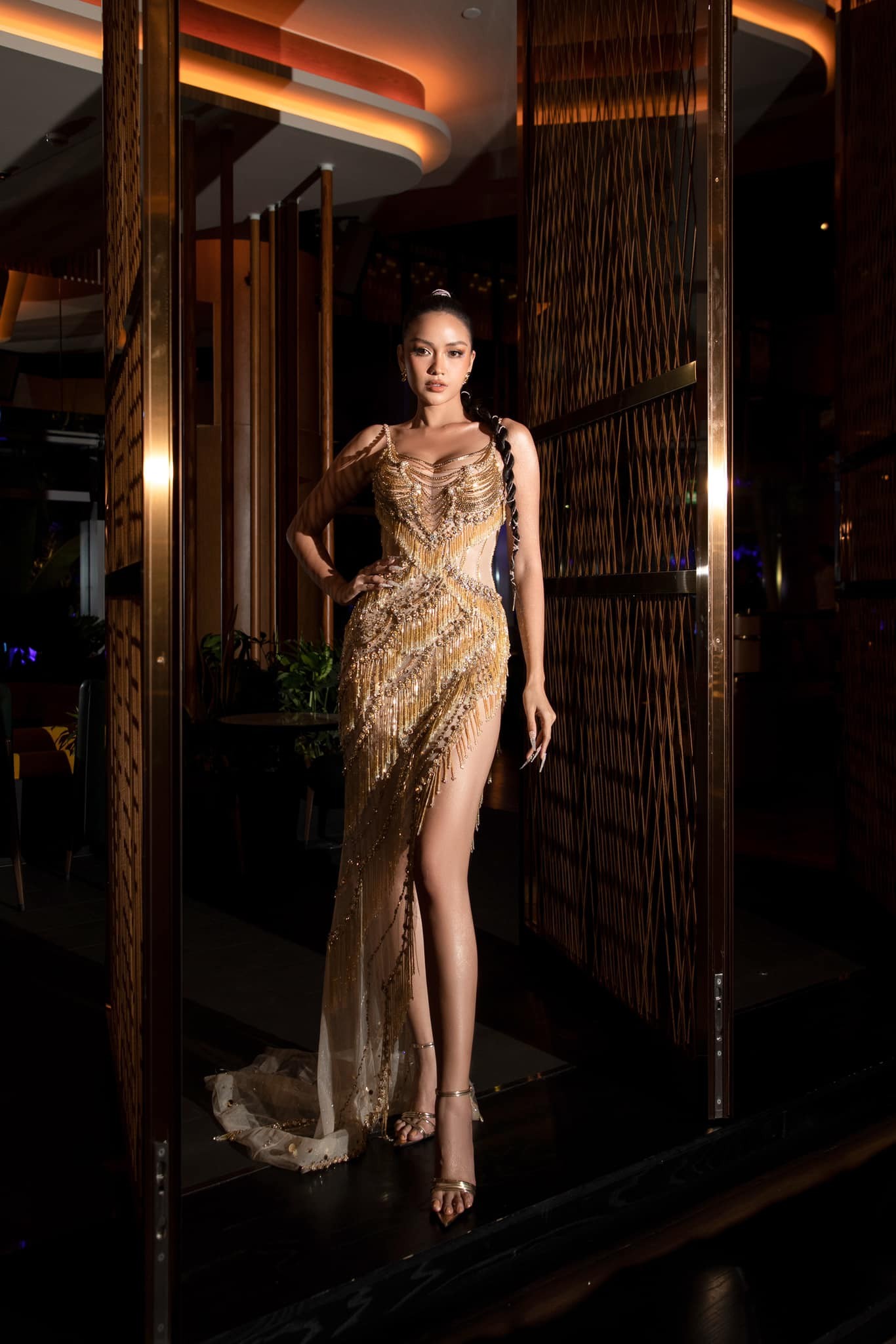 Ngọc Châu vướng phải nhiều ồn ào liên quan đến vóc dáng và nhan sắc.