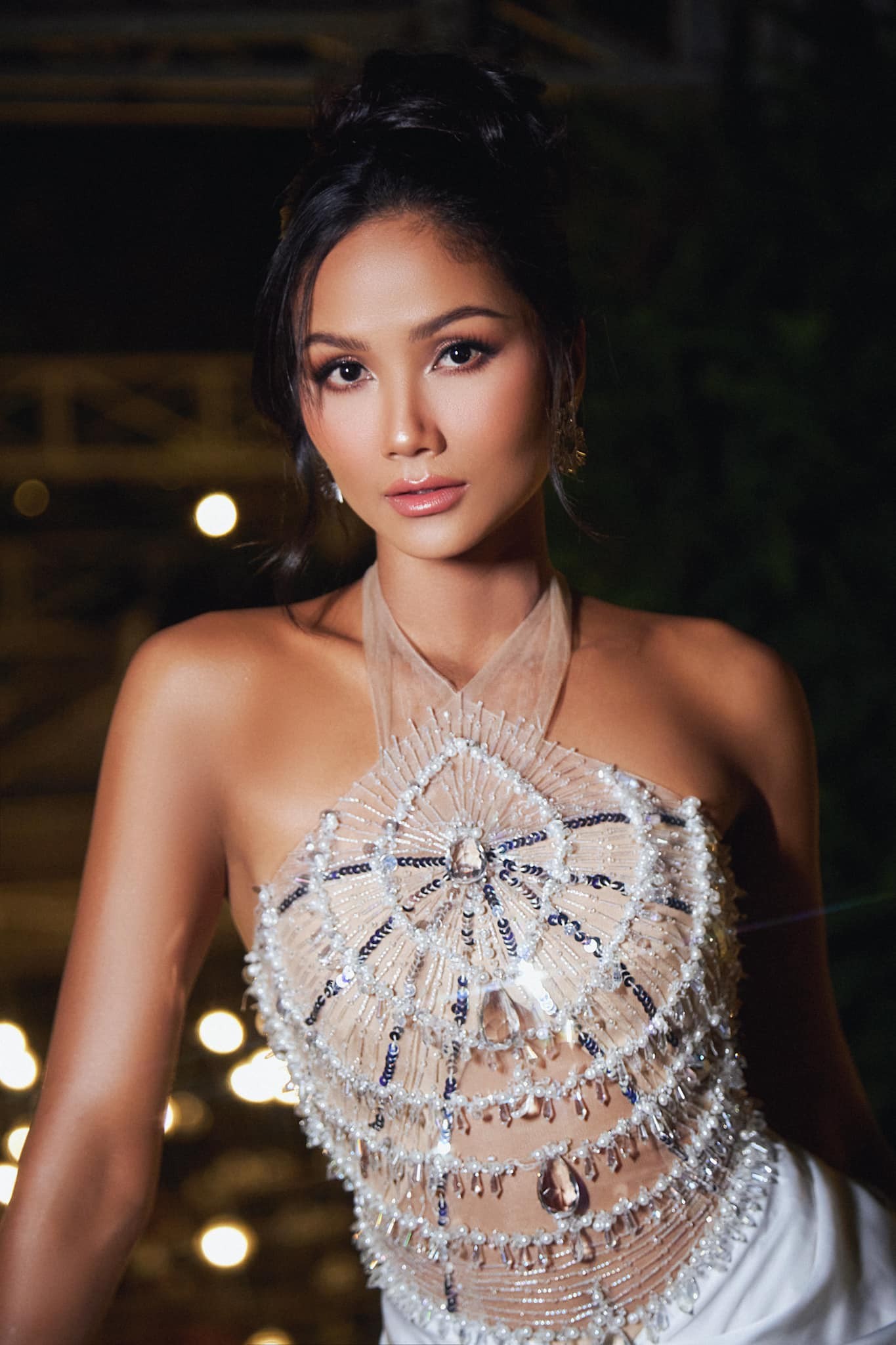 Độ phủ sóng của H'Hen Niê nàng ngày càng dày đặc