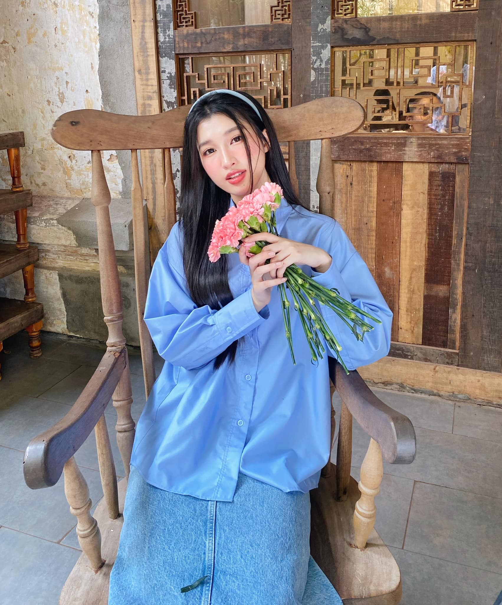 Không chỉ xinh đẹp, Phương Nhi còn khéo thả thính