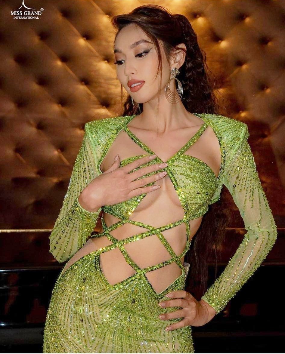 Sở hữu sắc vóc đẹp như tạc tượng, Thùy Tiên gần đây hạn chế mặc sexy: Chính chủ lần đầu nói rõ lý do? 2 Sở hữu sắc vóc đẹp như tạc tượng, Thùy Tiên gần đây hạn chế mặc sexy: Chính chủ lần đầu nói rõ lý do? 2