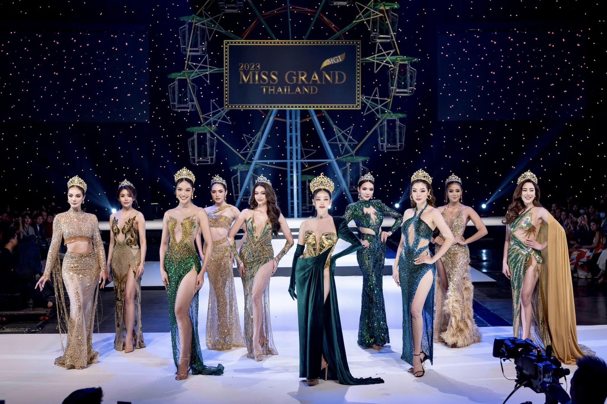 Thí sinh Miss Grand Thailand 2023 khiến fan 'ngượng chín' khi diện trang phục hở quá đà 1 Thí sinh Miss Grand Thailand 2023 khiến fan 'ngượng chín' khi diện trang phục hở quá đà 1