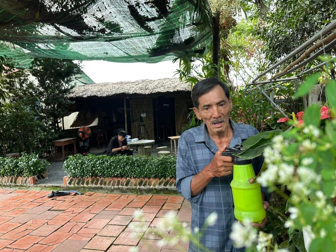 Là tài tử đình đám một thời, hiện tại Thương Tín chật vật tuổi già