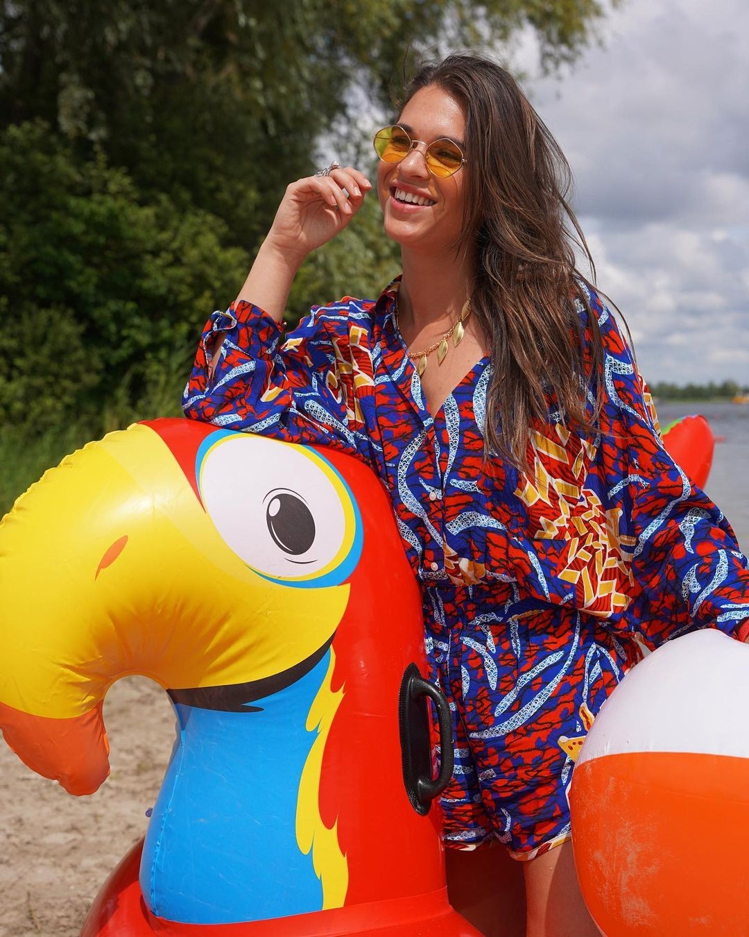 Gương mặt của Julia Sinning được đánh giá ngày một nữ tính, khả ái